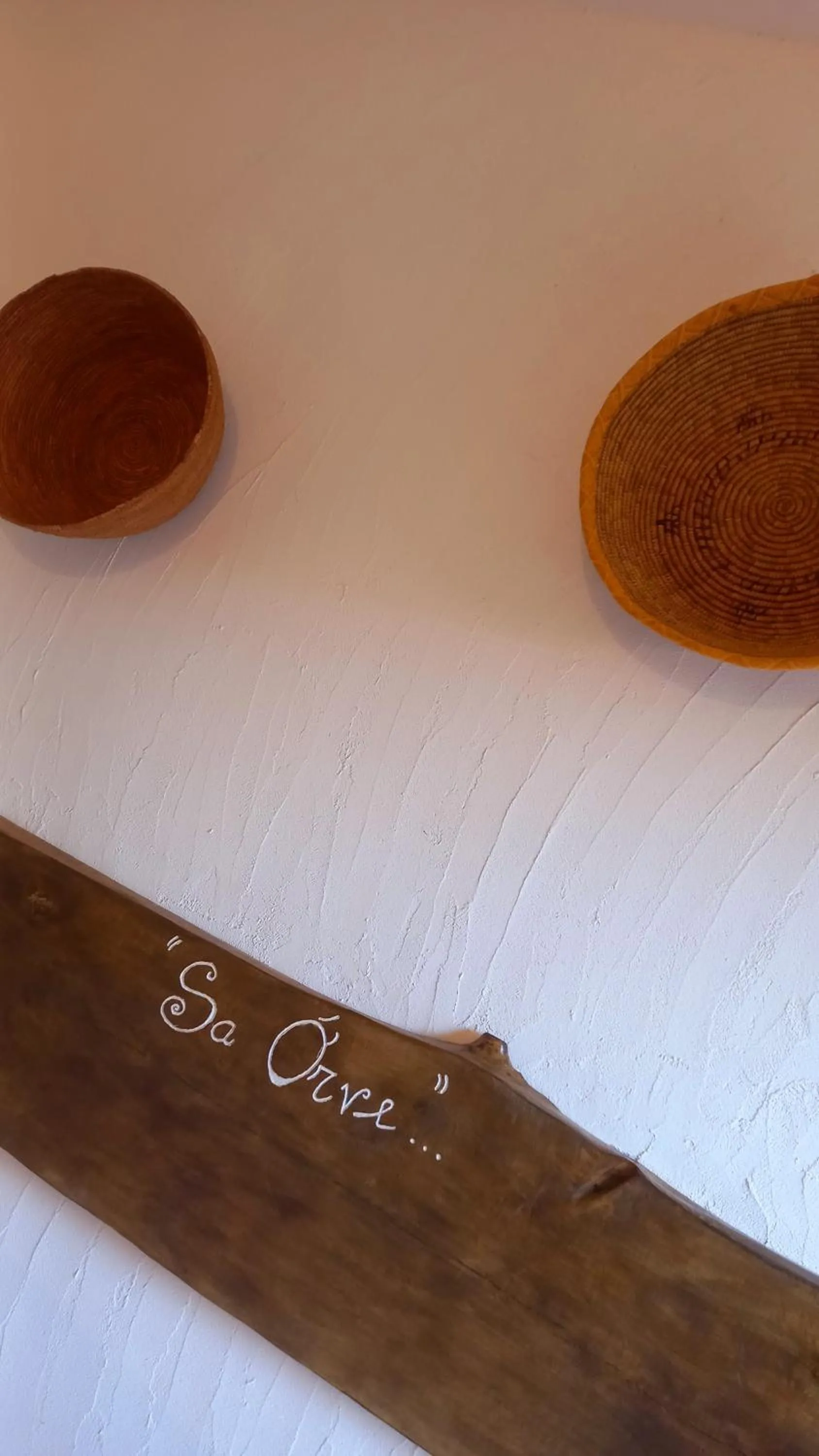 Bed in B&B Santu Giuvanni "Un tuffo nel passato Fonnese"