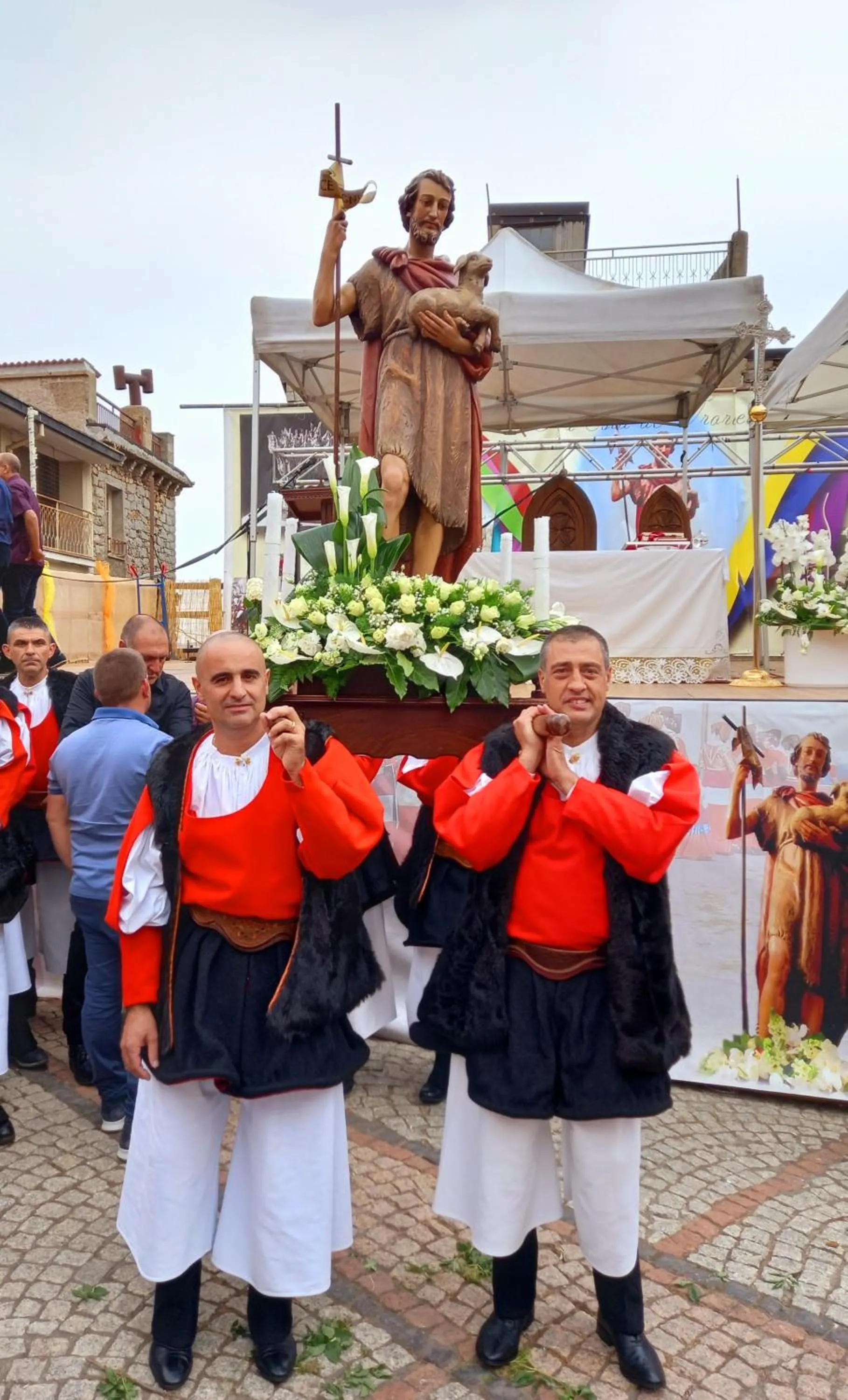 B&B Santu Giuvanni "Un tuffo nel passato Fonnese"