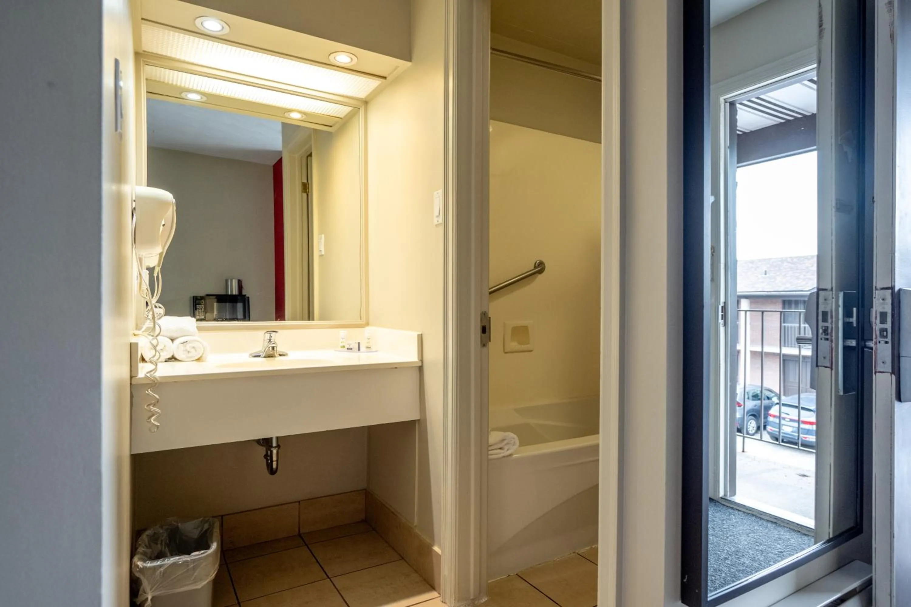 Bathroom in Ramada by Wyndham Ottawa On The Rideau