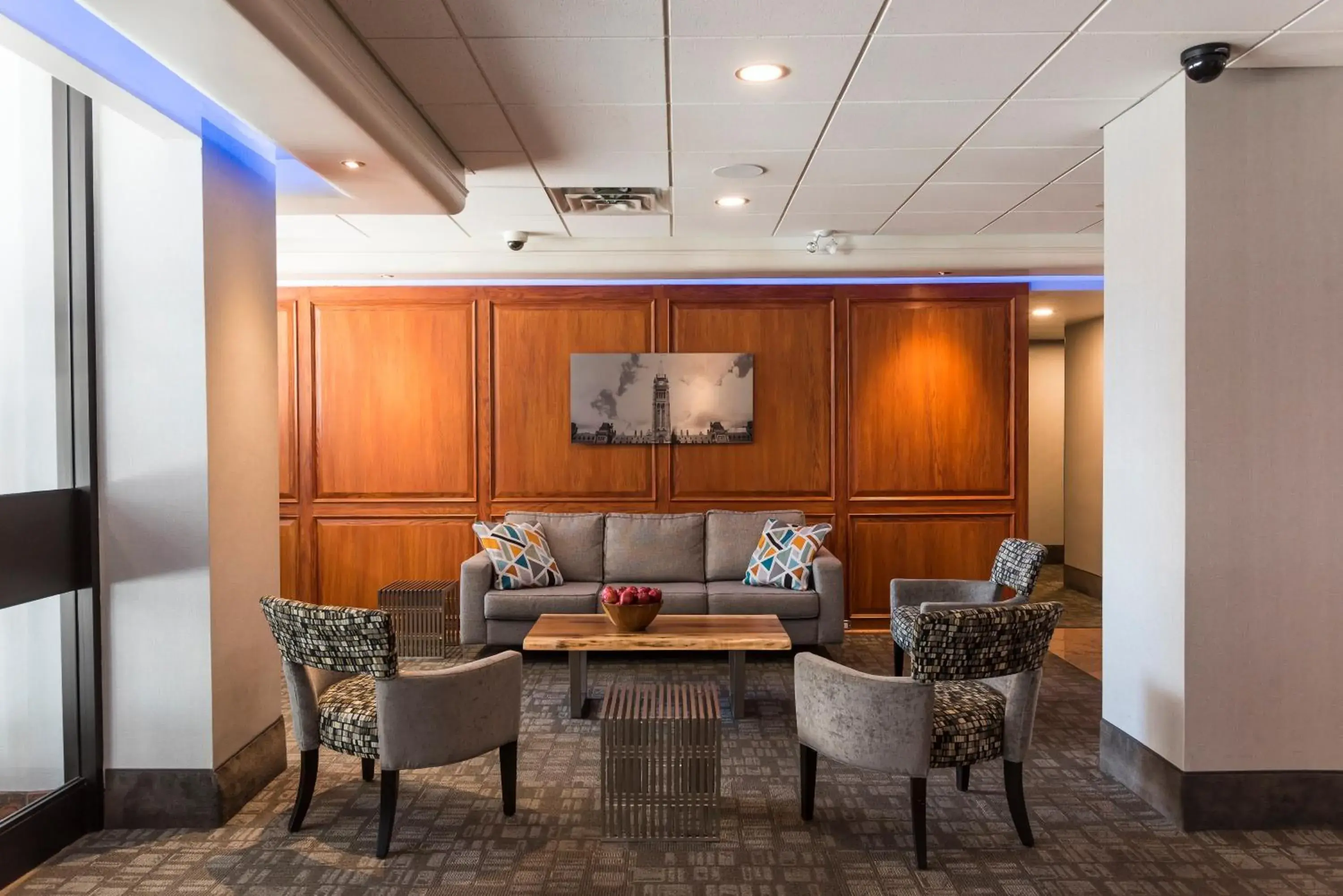 Lobby or reception in Ottawa Embassy Hotel & Suites Lobby or reception in Ottawa Embassy Hotel & Suites