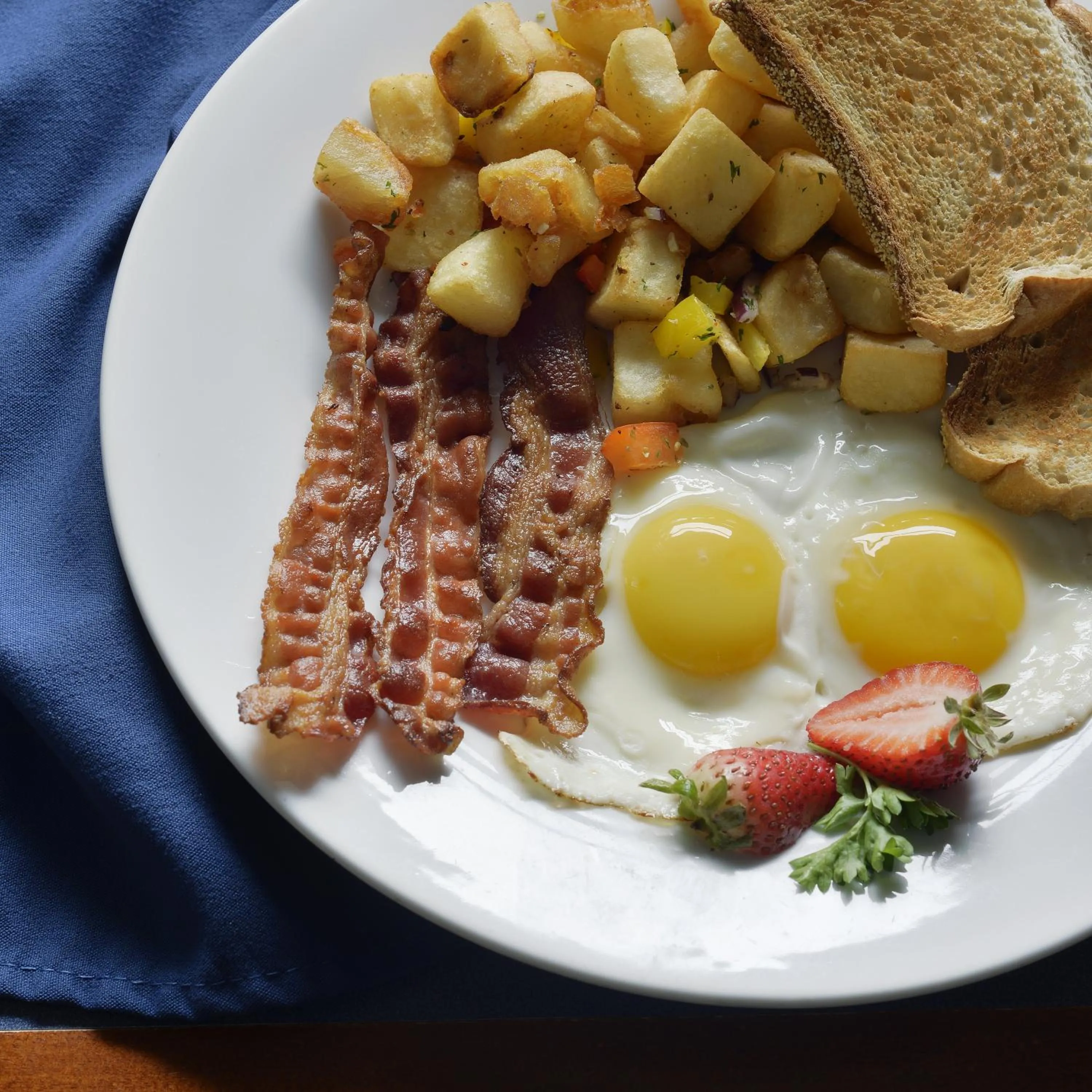 Restaurant/places to eat in Ottawa Embassy Hotel & Suites