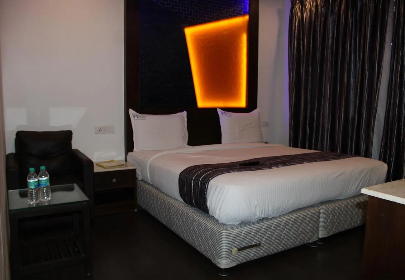 Bed in Hotel M Grand