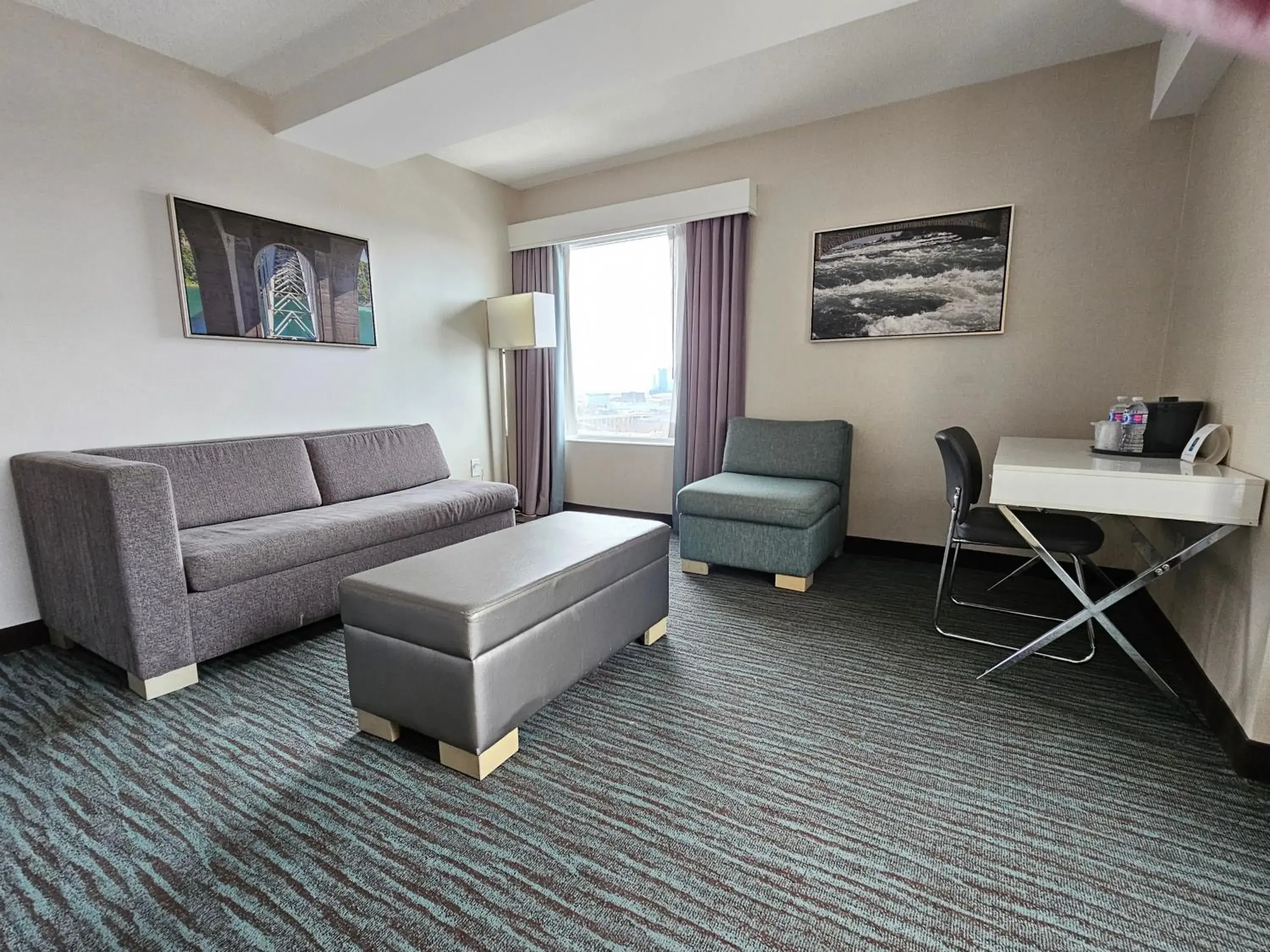 Deluxe Family Suite 2 Queen Beds and Sofa Bed in Vittoria Hotel & Suites Deluxe Family Suite 2 Queen Beds and Sofa Bed in Vittoria Hotel & Suites