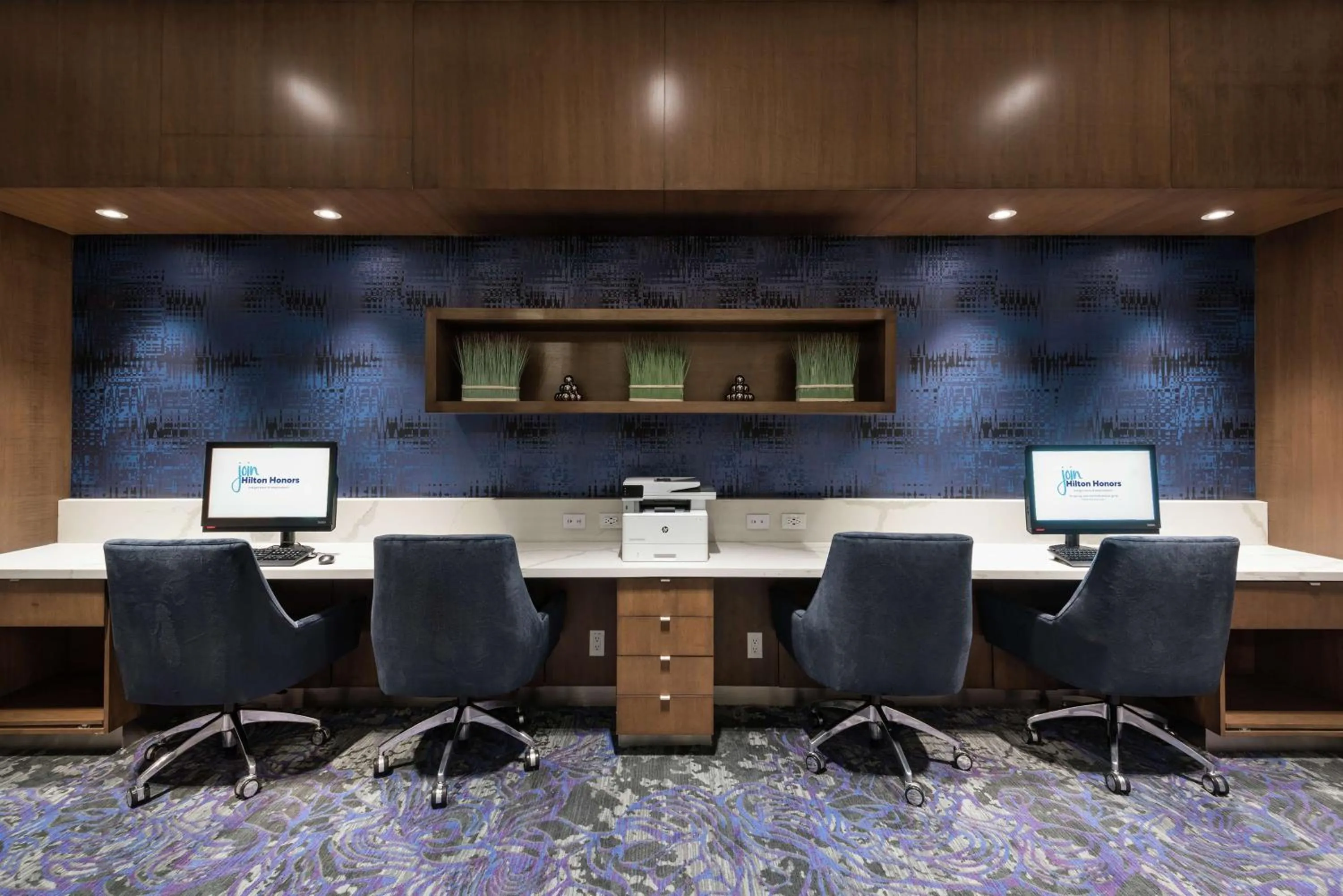 Business facilities in Hilton Garden Inn Ottawa Downtown