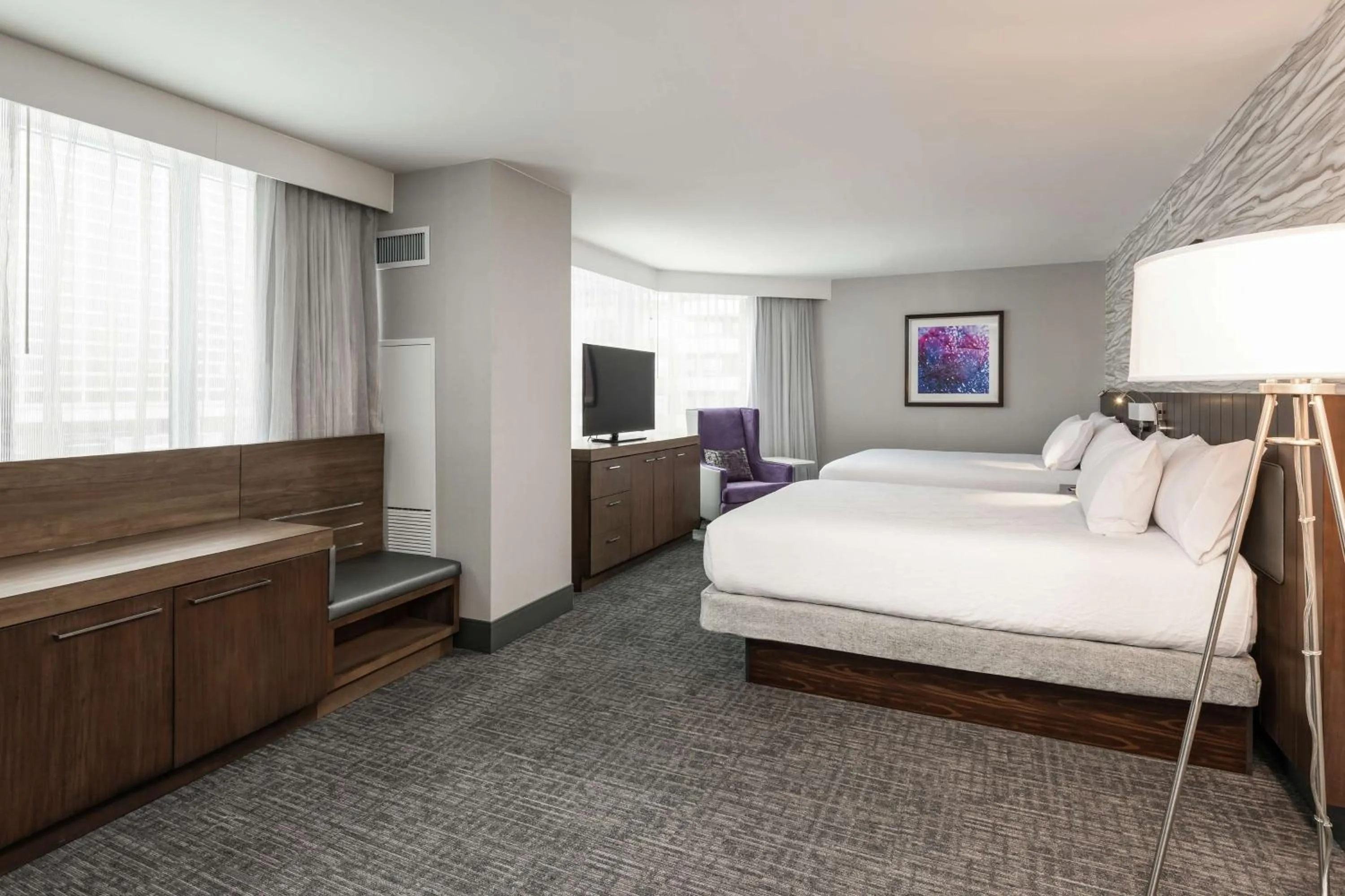 Bedroom, Bed in Hilton Garden Inn Ottawa Downtown