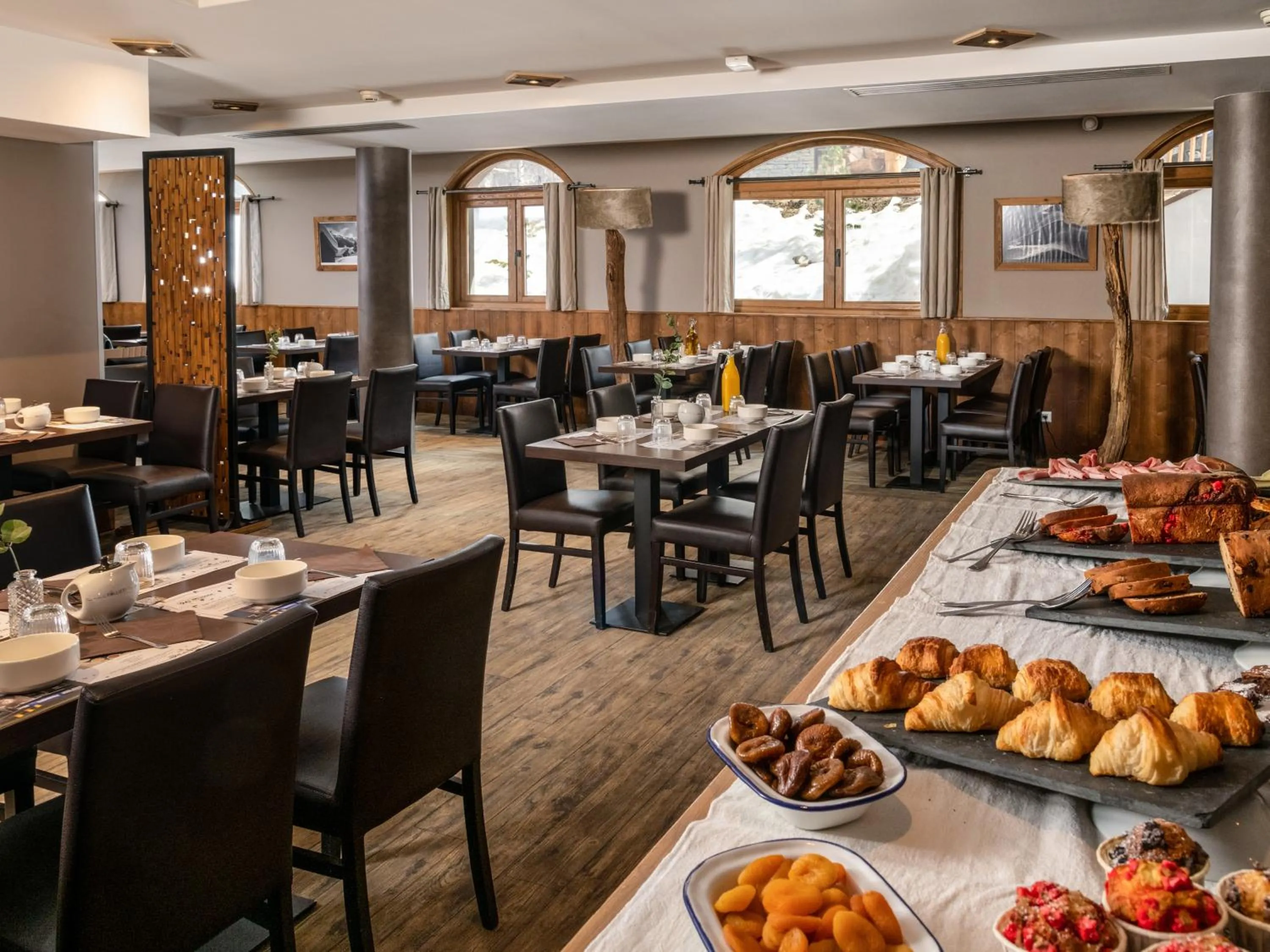 Restaurant/places to eat in Hôtel Ski Lodge - Chambres & Appartements - Village Montana
