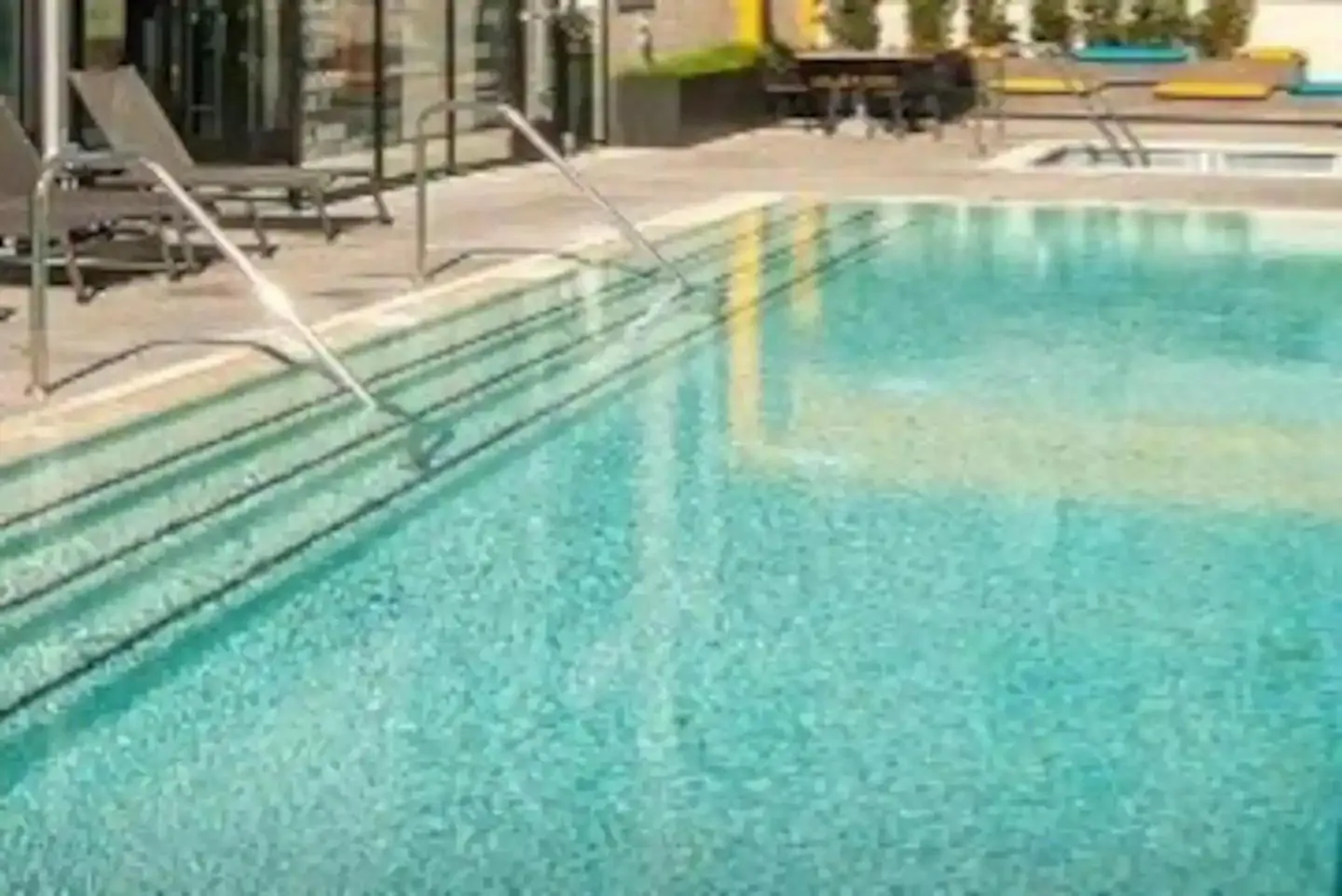 Swimming pool in Apart Hotel near Dodgers Stadium