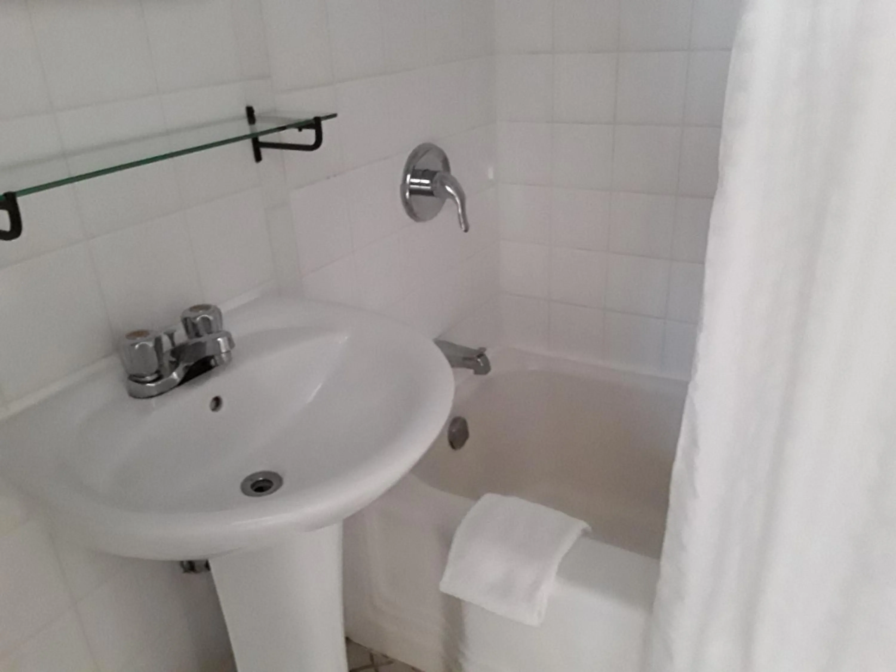 Bathroom in Hotel Auberge Michel Doyon