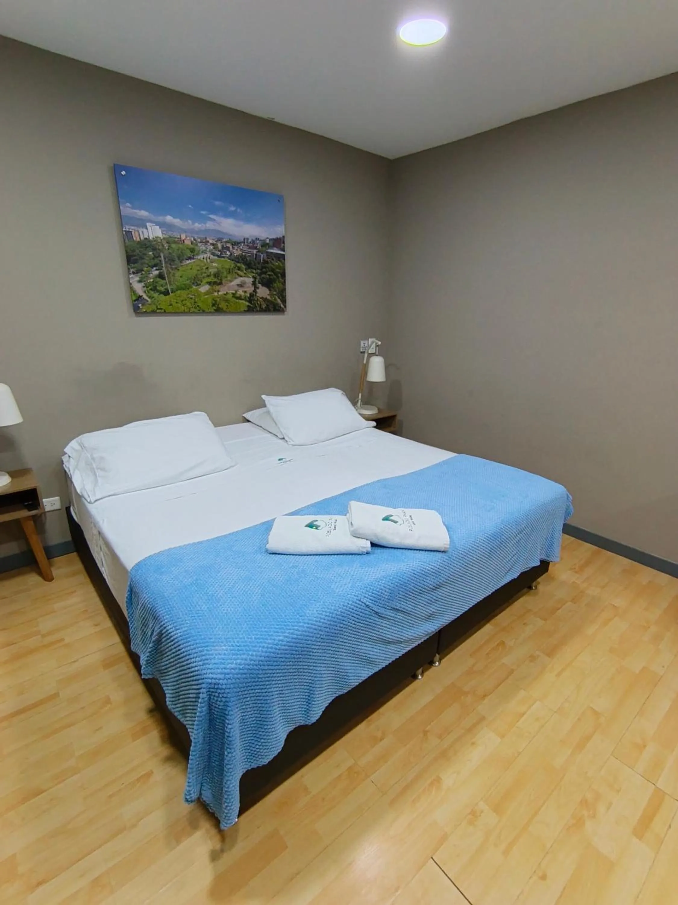 Bedroom, Bed in Poblado Park Guest House