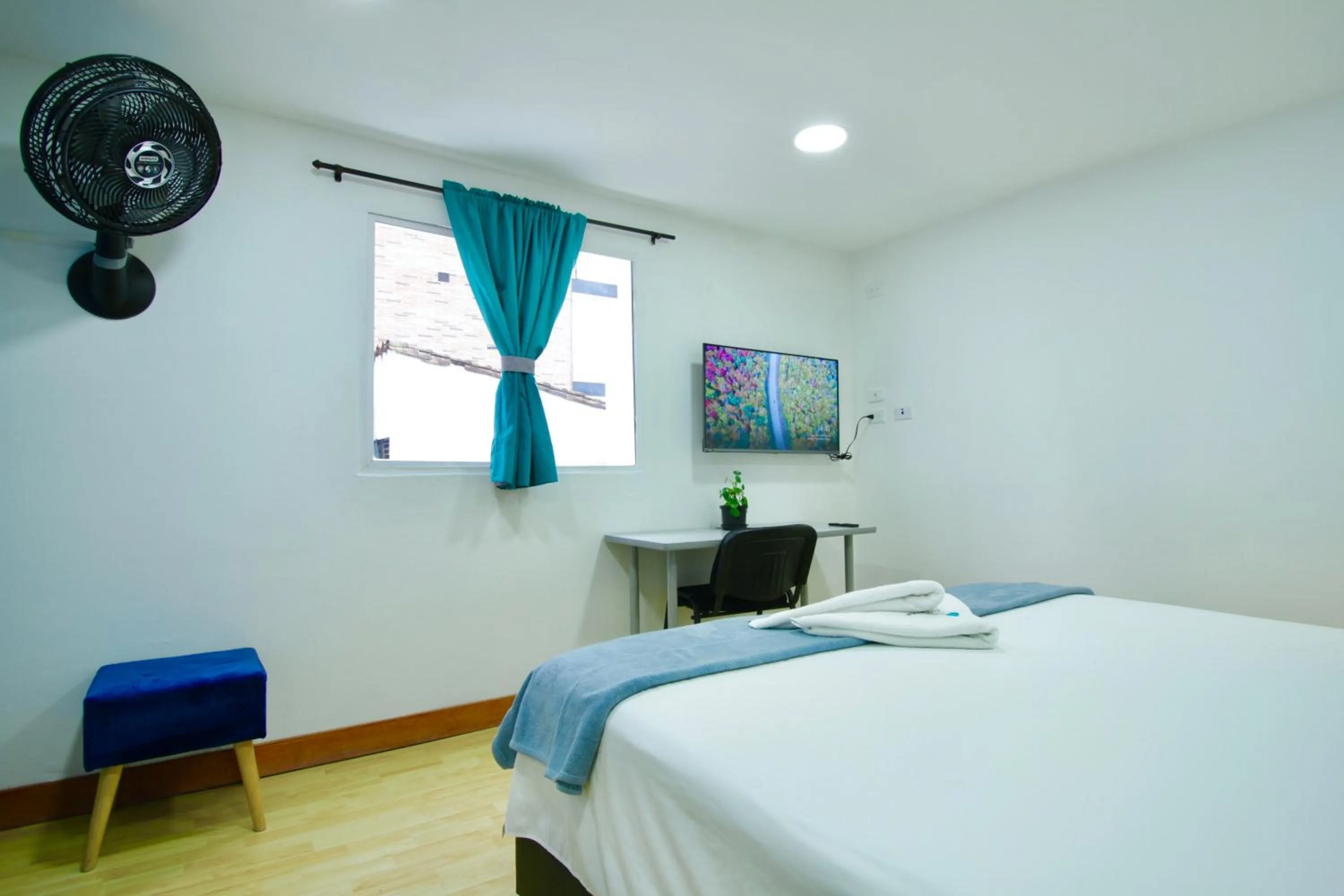 Deluxe Double or Twin Room - single occupancy in Poblado Park Guest House