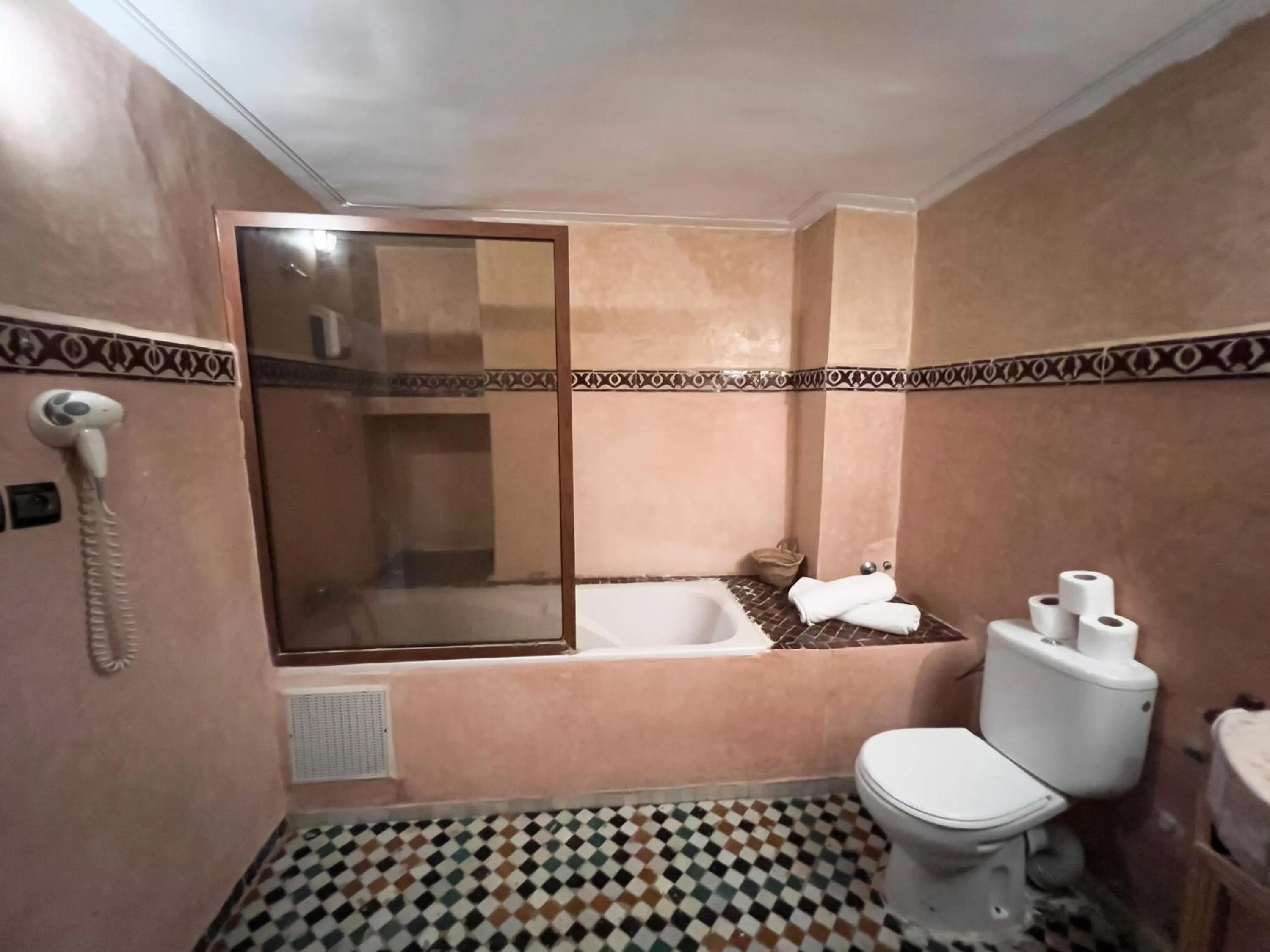 Shower in Riad Pacha Palace