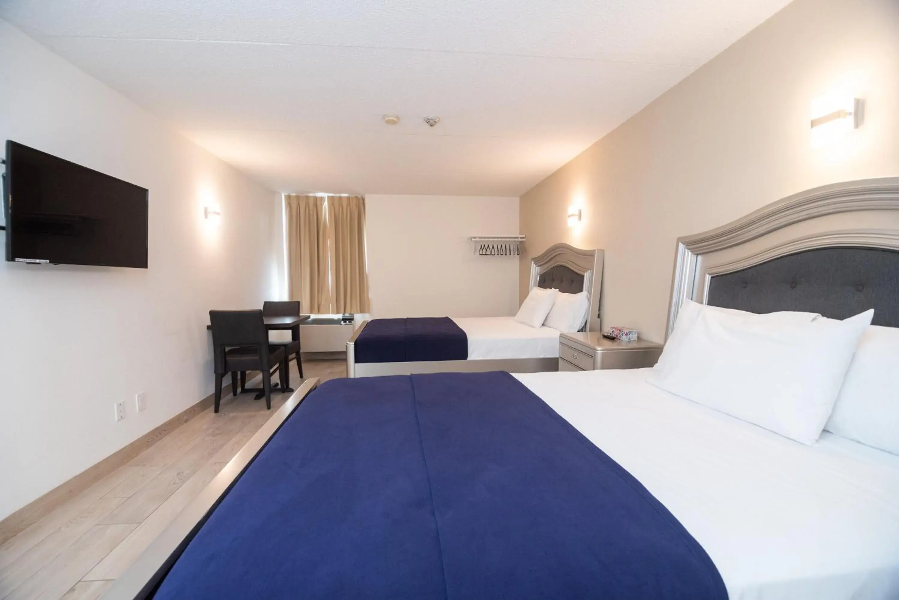 Executive Room with 2 Queen Beds in Diplomat Inn Executive Room with 2 Queen Beds in Diplomat Inn