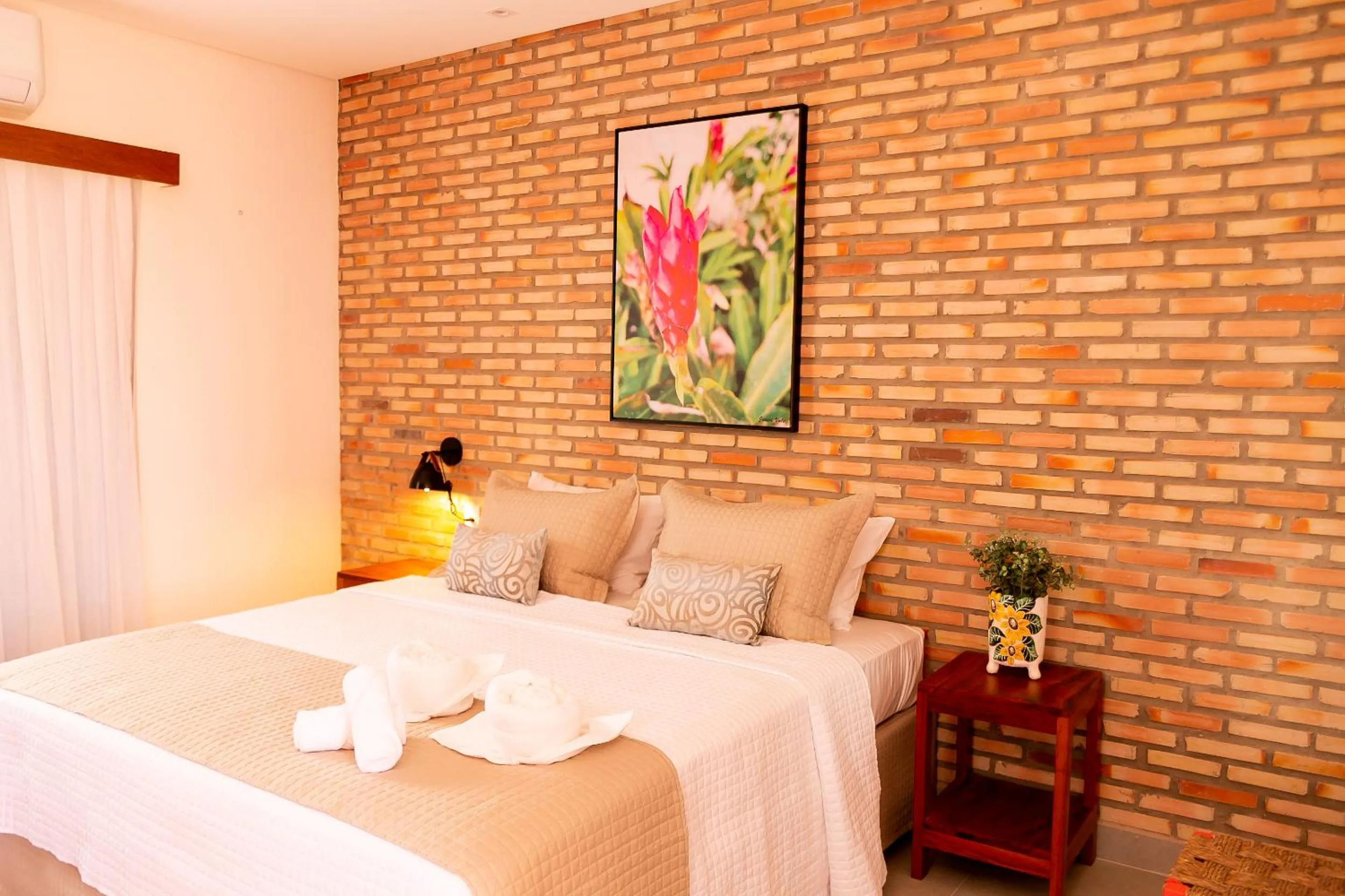 Bedroom, Bed in Pousada das Flores