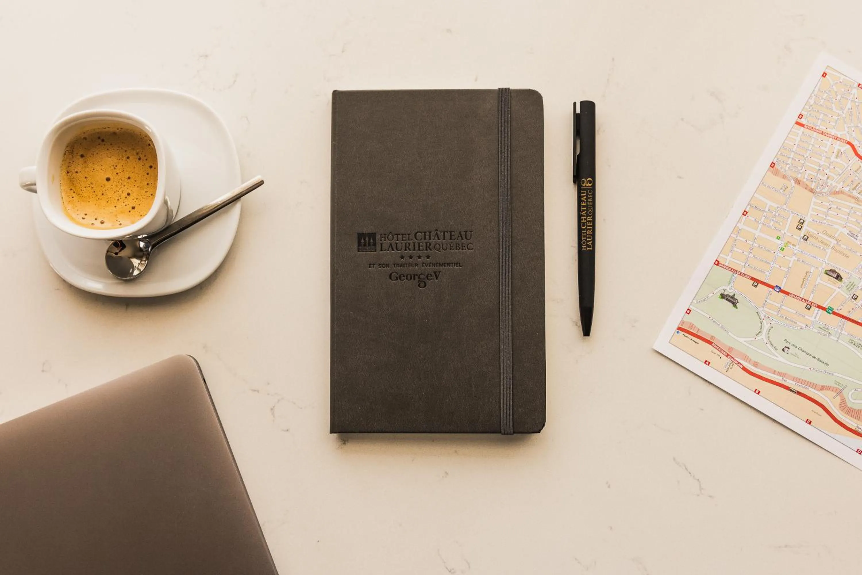 Guests in Hotel Chateau Laurier Québec