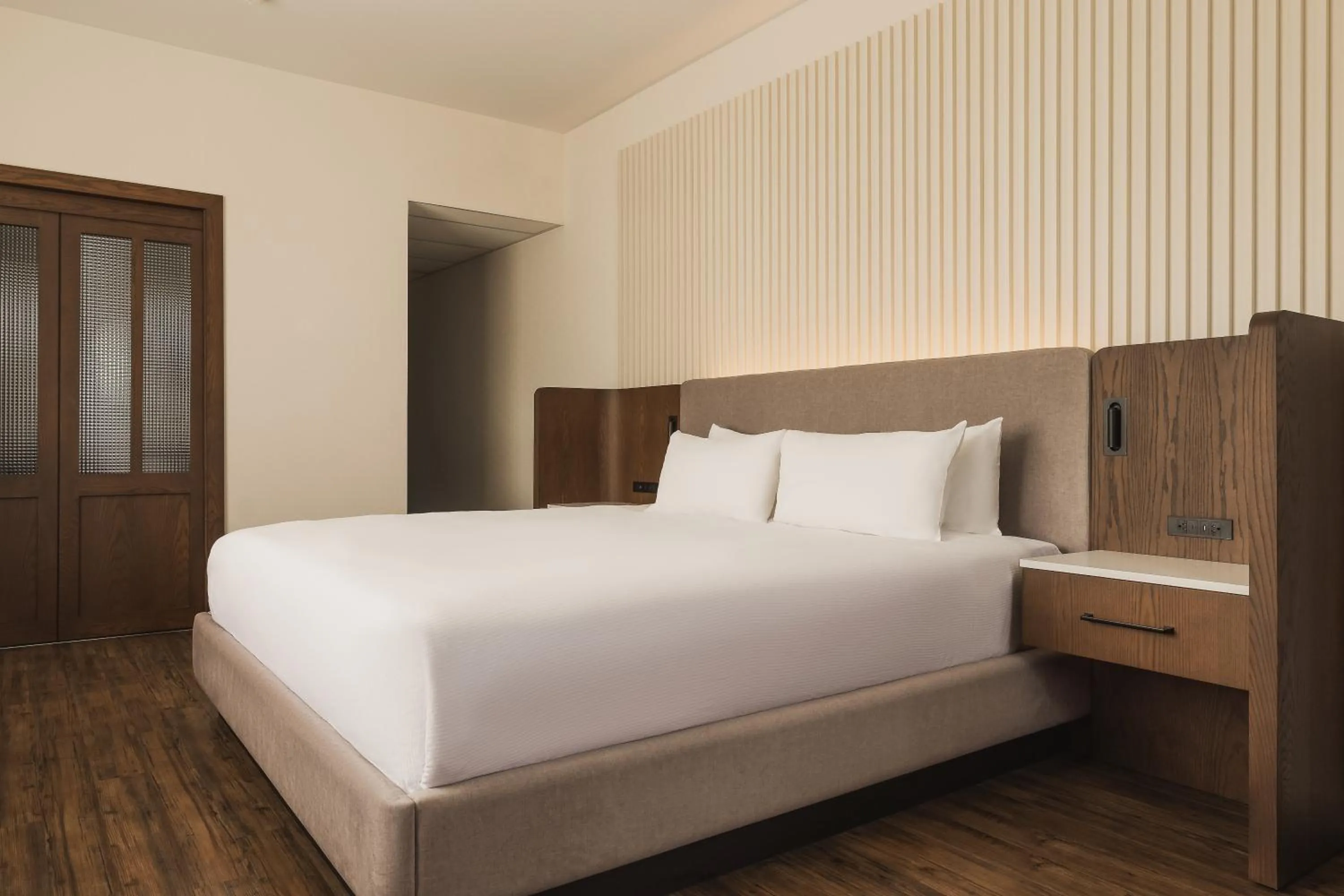 Queen Room in Hotel Chateau Laurier Québec