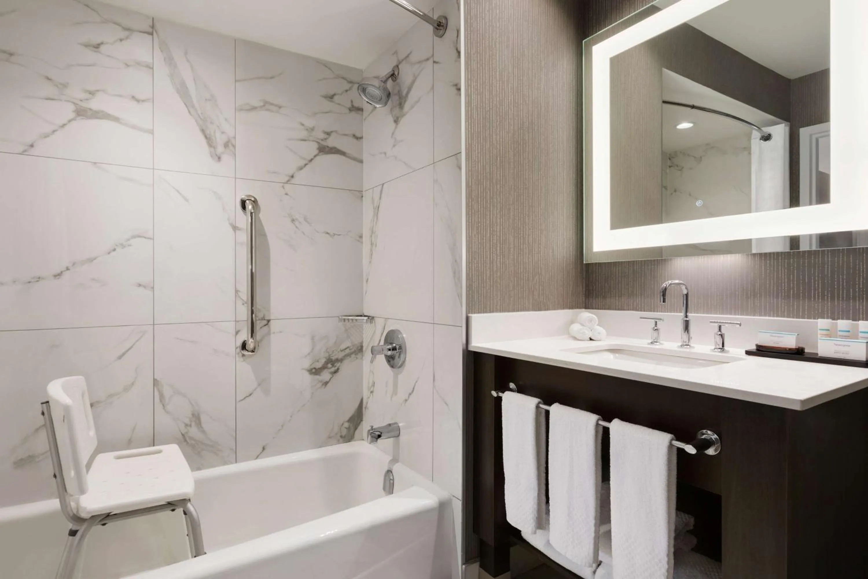 Bathroom in Embassy Suites By Hilton Toronto Airport