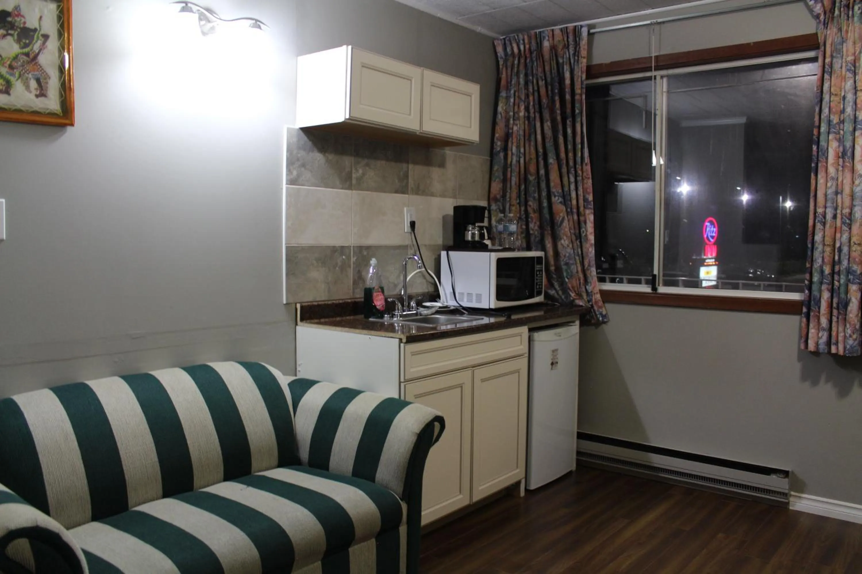 Area and facilities in Ritz Inn Niagara