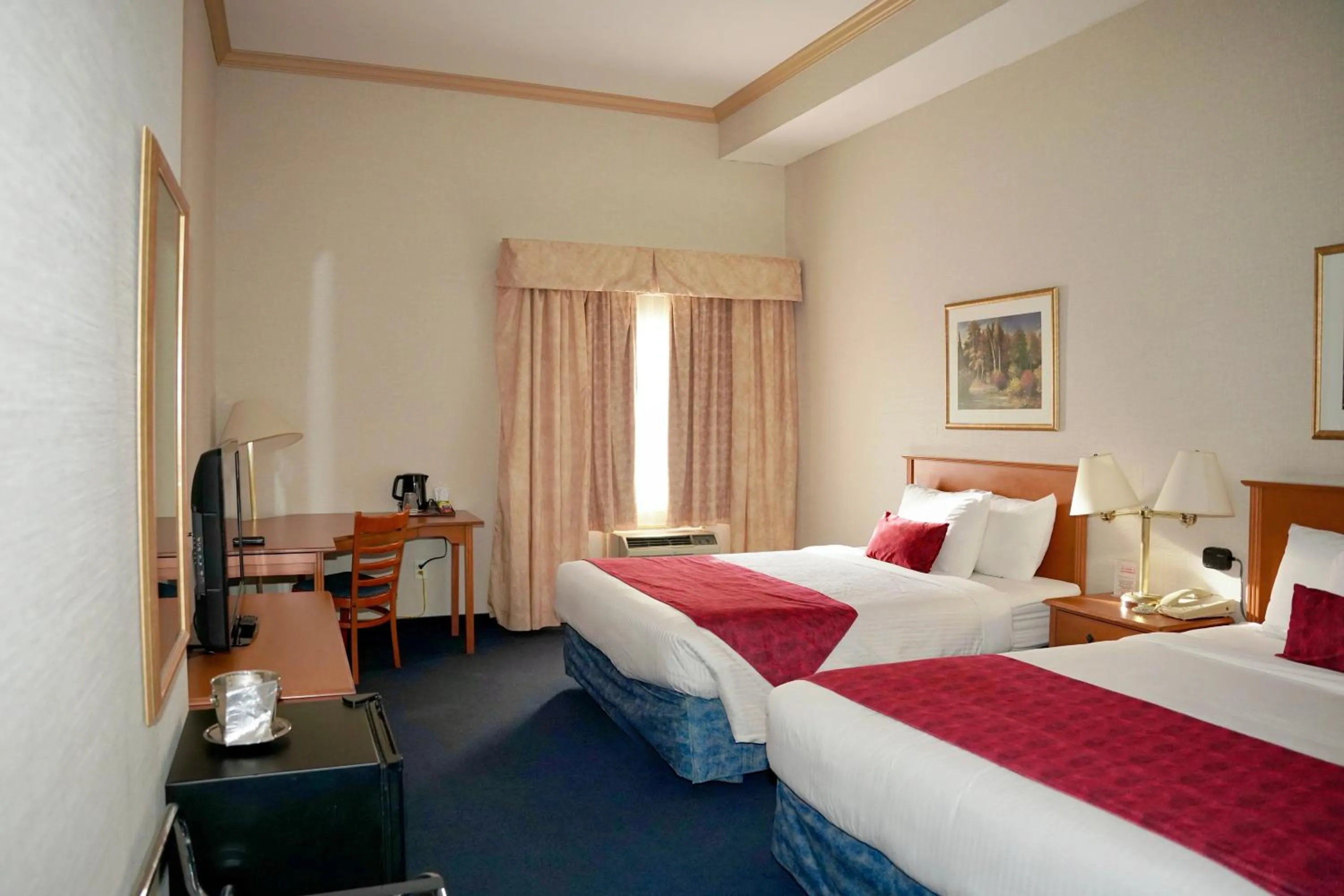 Bedroom, Bed in The Glengate Hotel & Suites