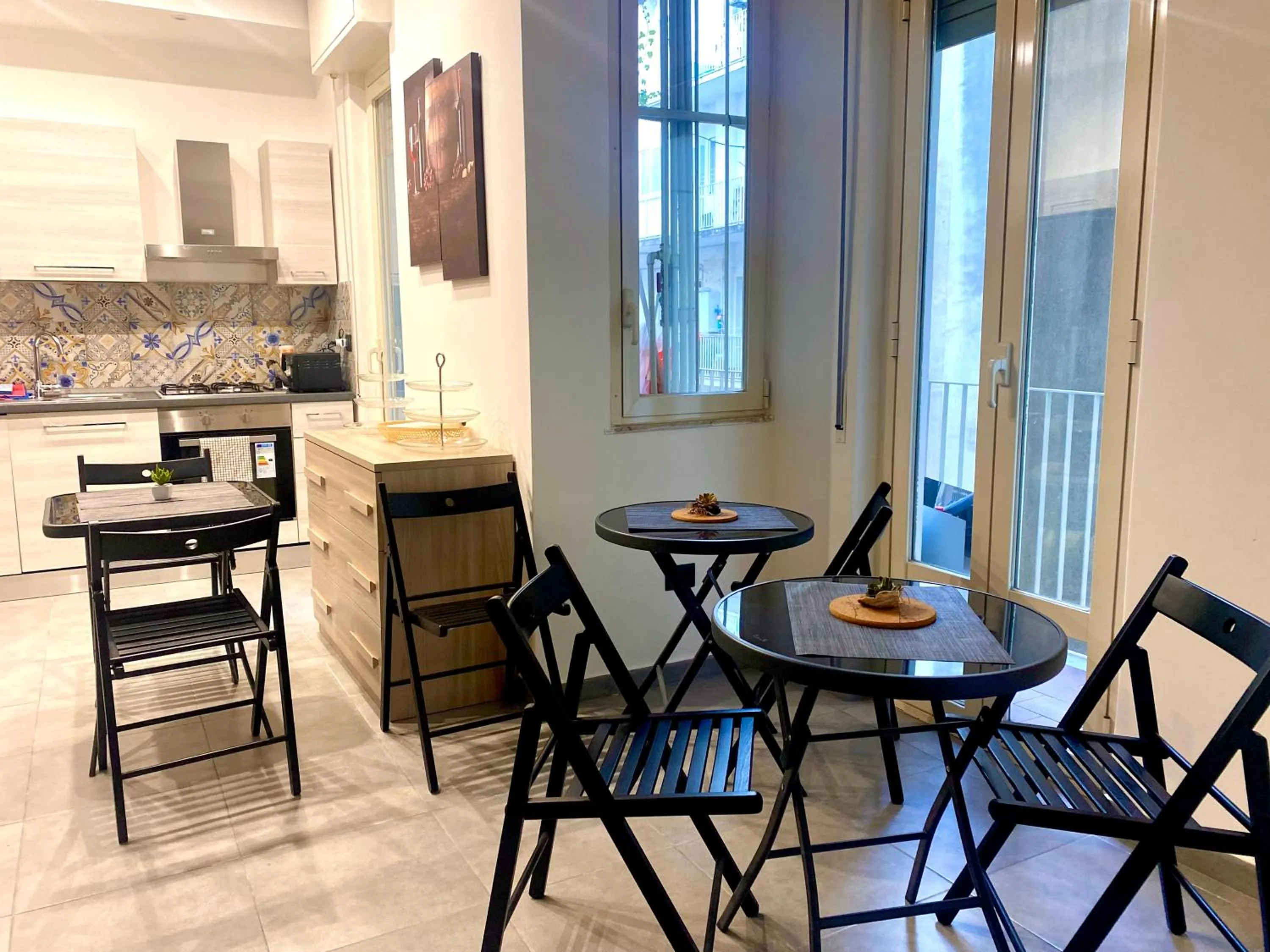 Kitchen or kitchenette in B&B I miti dell Etna Catania Centro vicino il Duomo