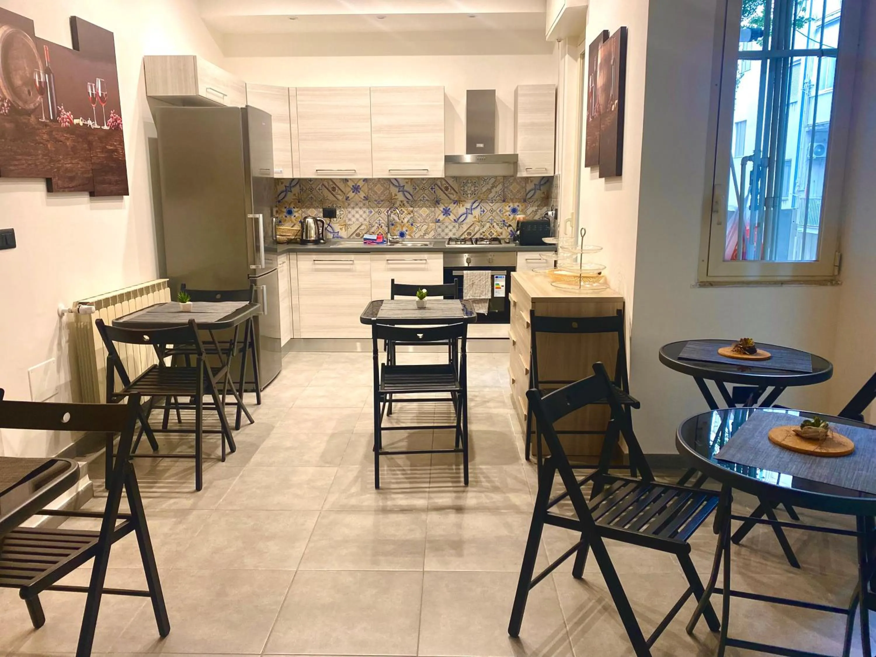 Kitchen or kitchenette in B&B I miti dell Etna Catania Centro vicino il Duomo