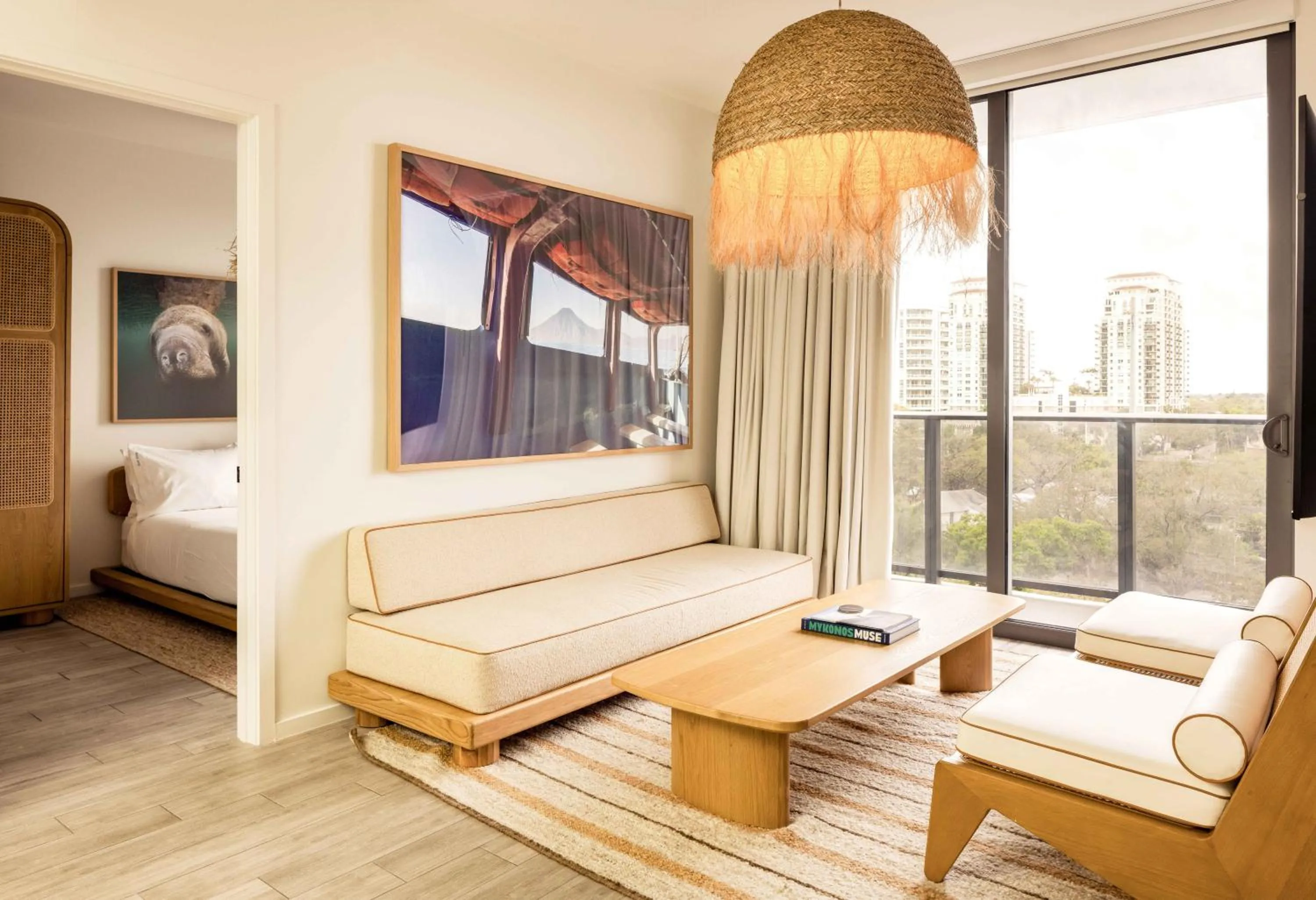 Seating area, Bed in Sonder at Riverwalk