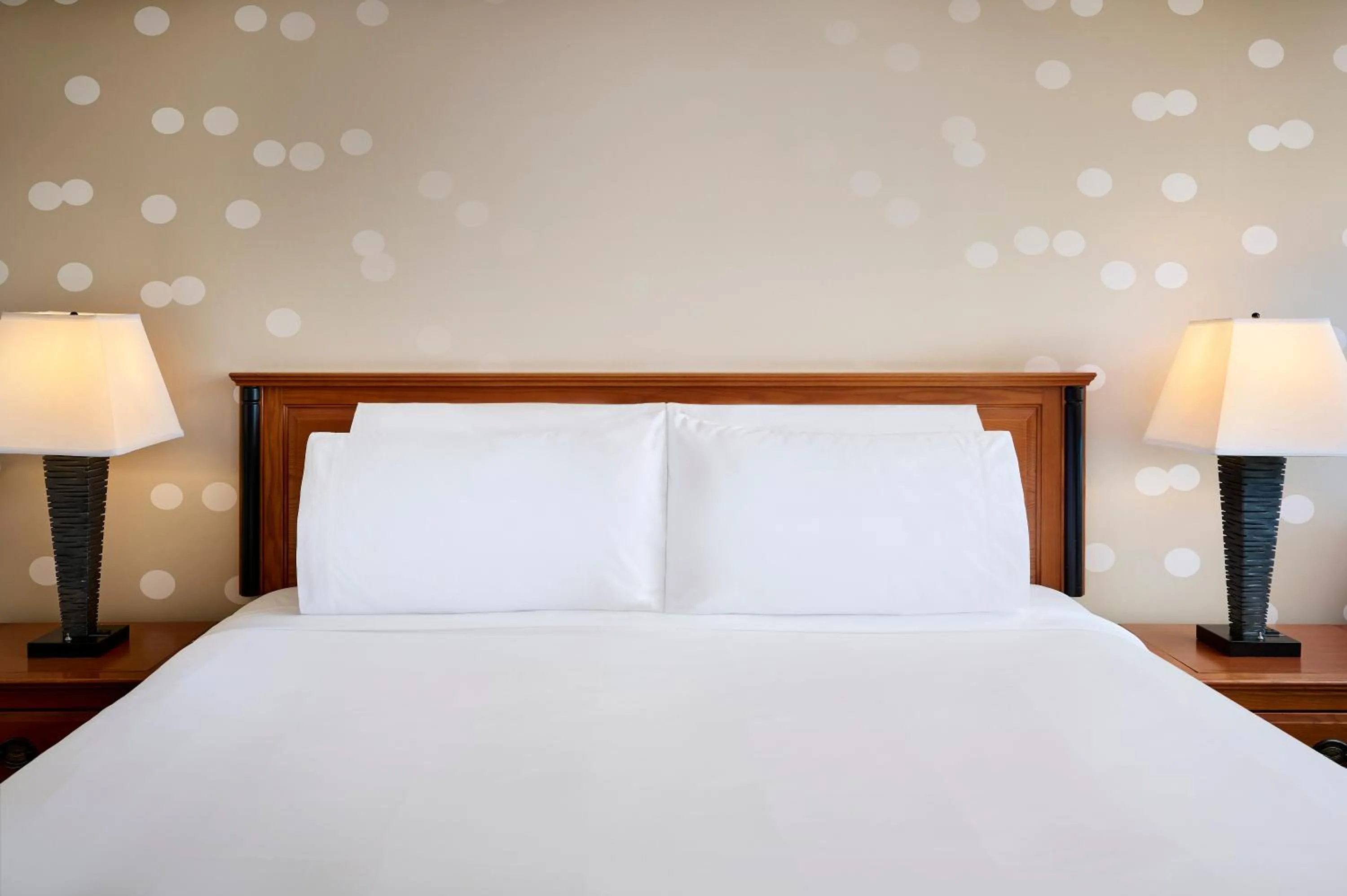 Bedroom, Bed in Niagara Fallsview Hotel & Suites