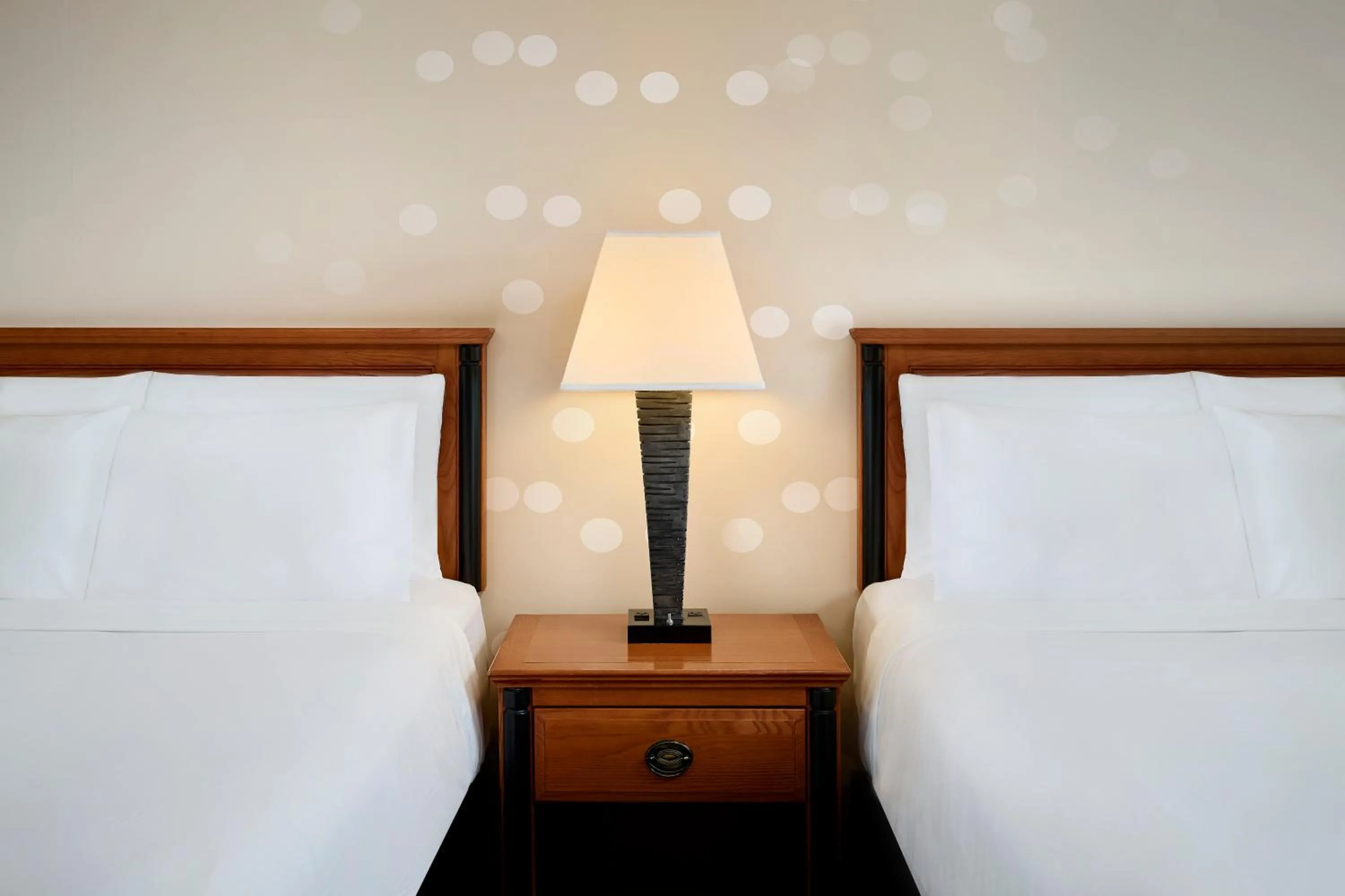 Bedroom, Bed in Niagara Fallsview Hotel & Suites