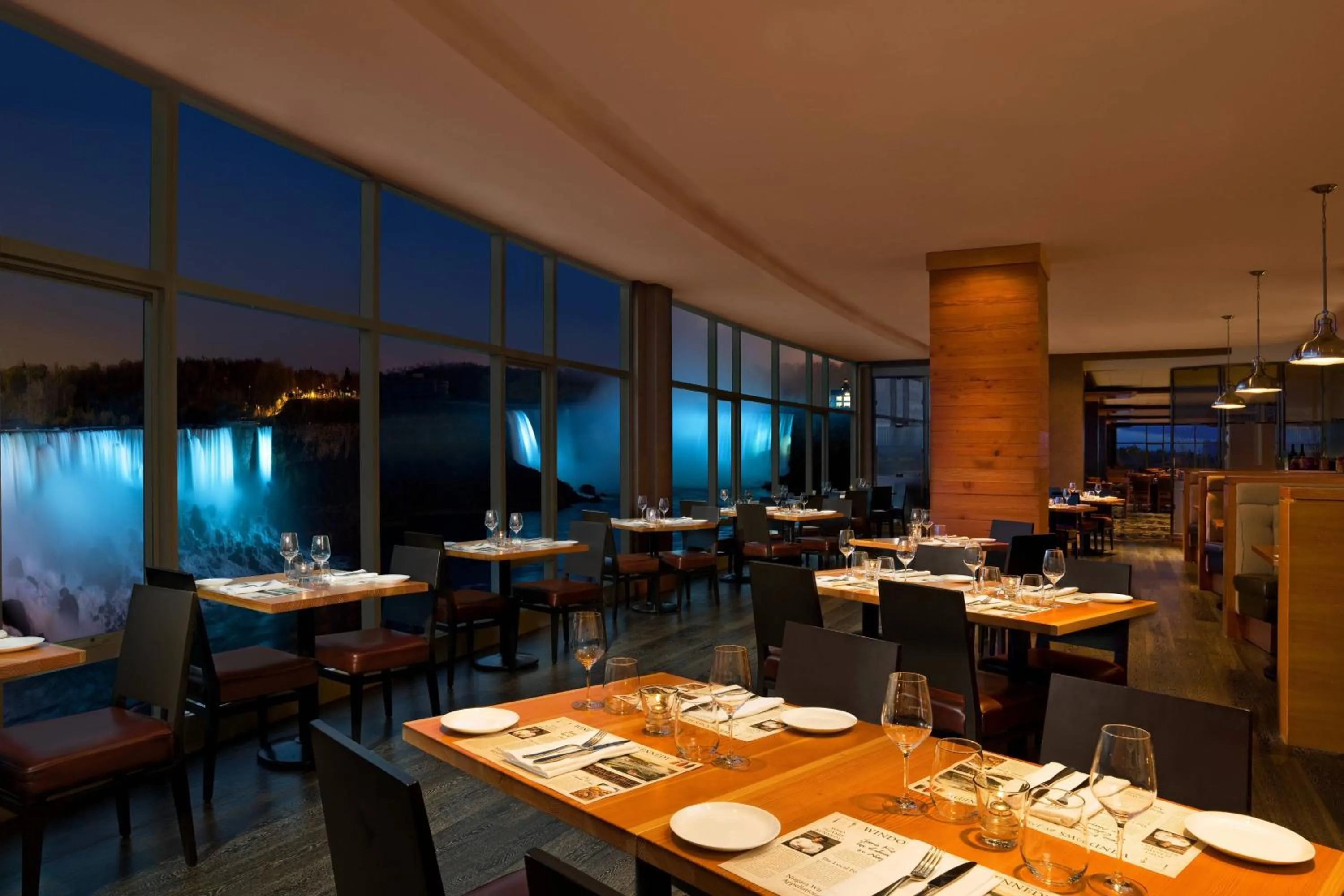Restaurant/places to eat in Sheraton Fallsview Hotel