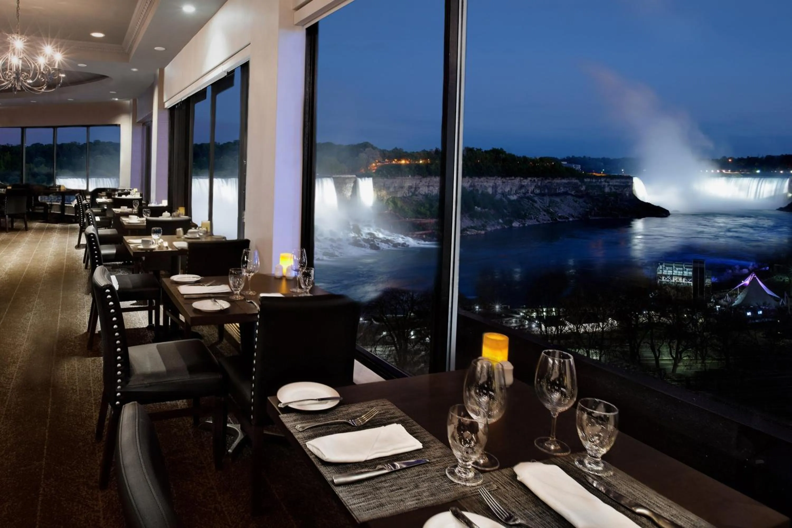 Restaurant/places to eat in Sheraton Fallsview Hotel