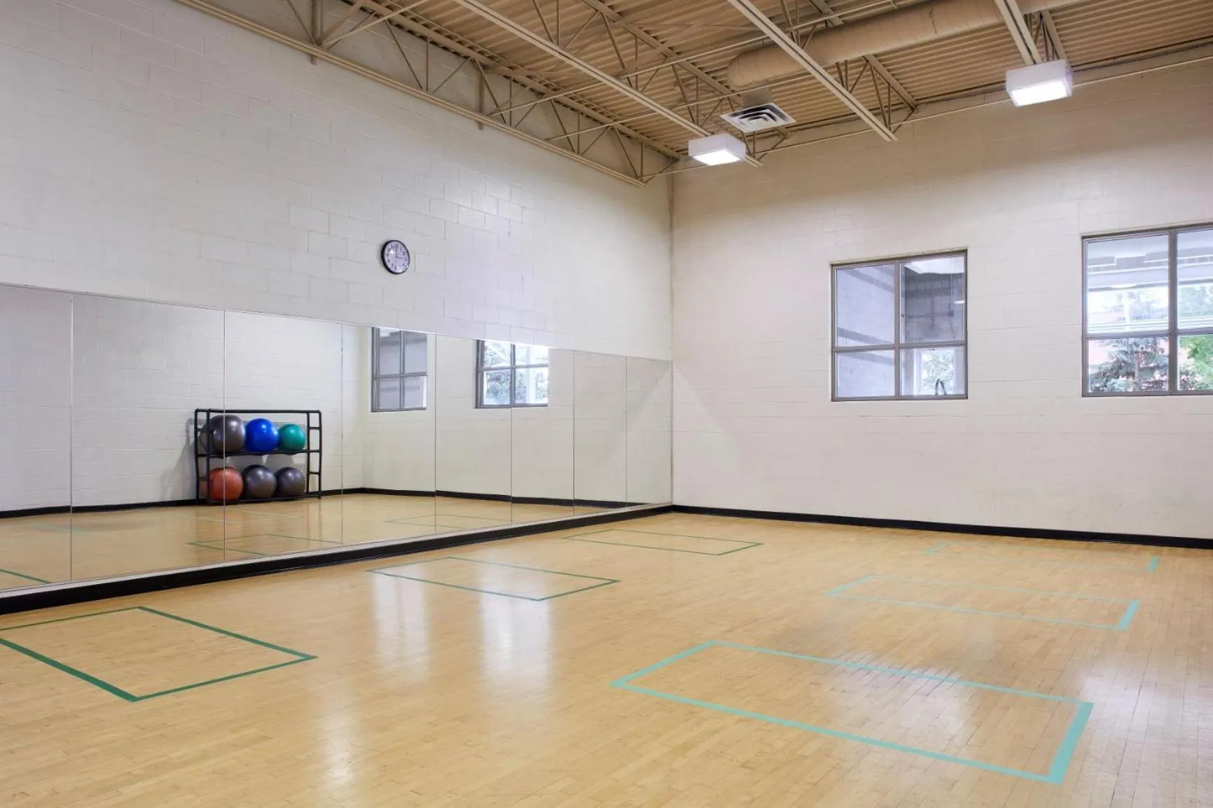 Fitness centre/facilities in Sheraton Parkway Toronto North Hotel & Suites