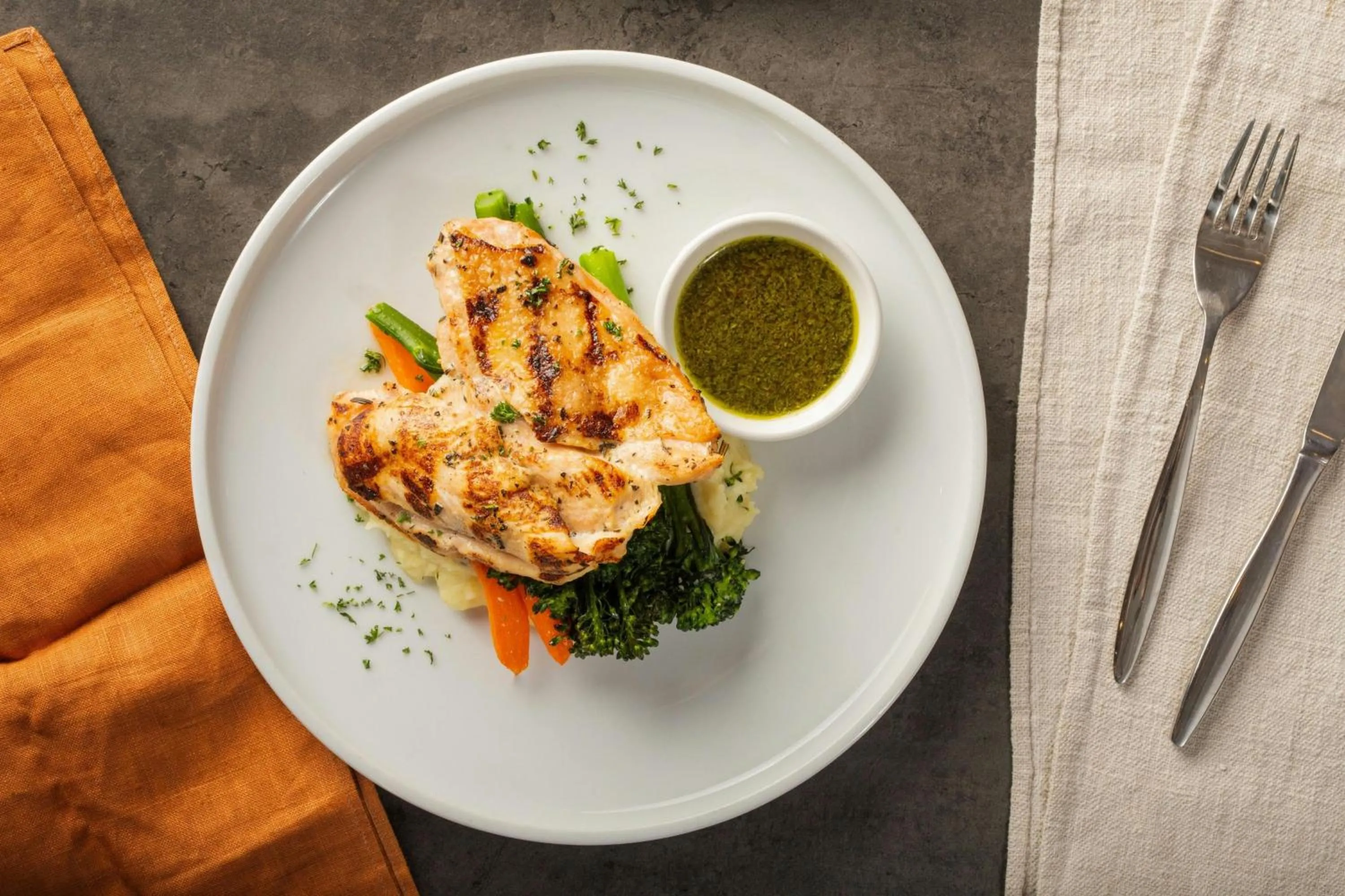 Restaurant/places to eat in Sheraton Parkway Toronto North Hotel & Suites