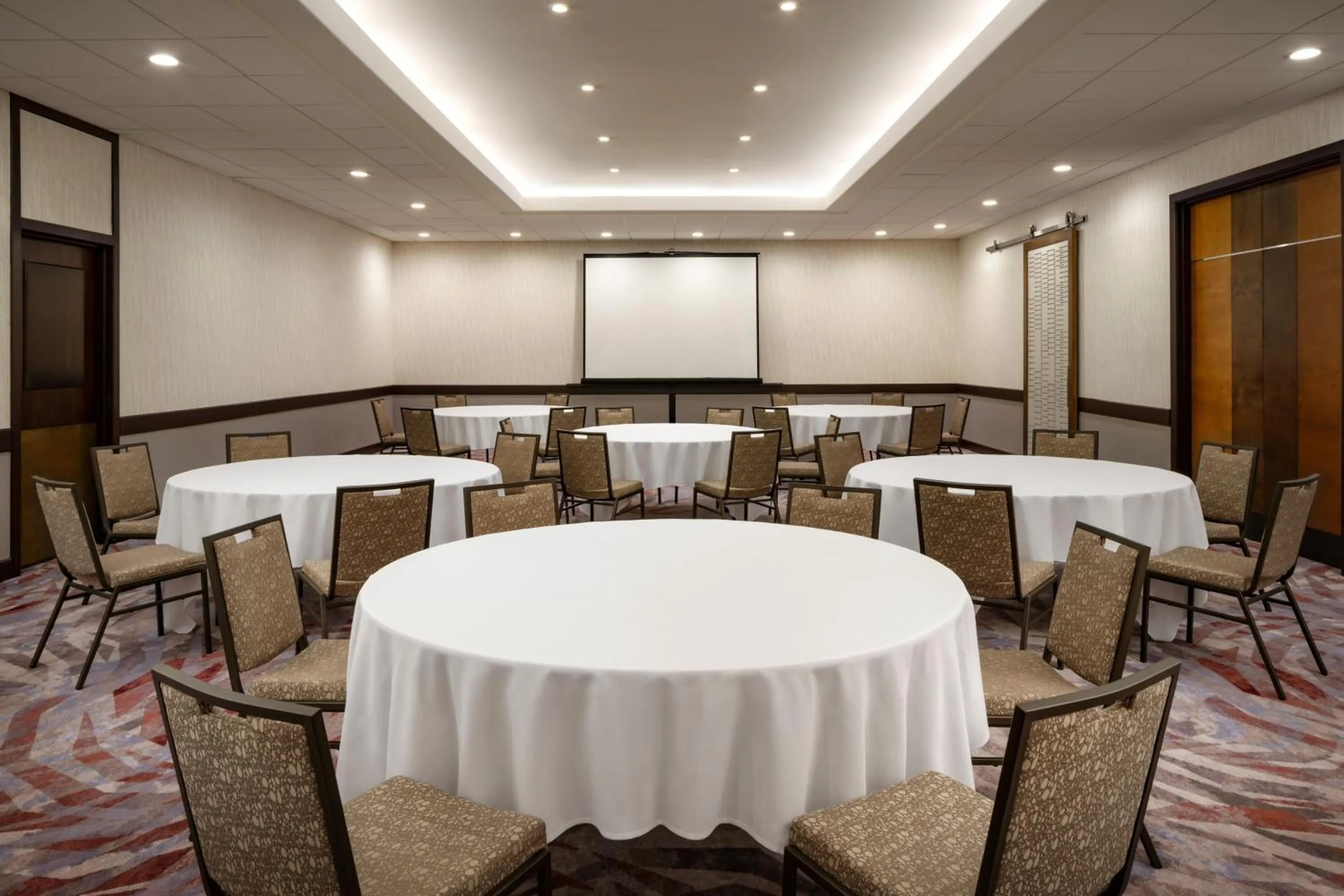 Meeting/conference room in The Westin Ottawa