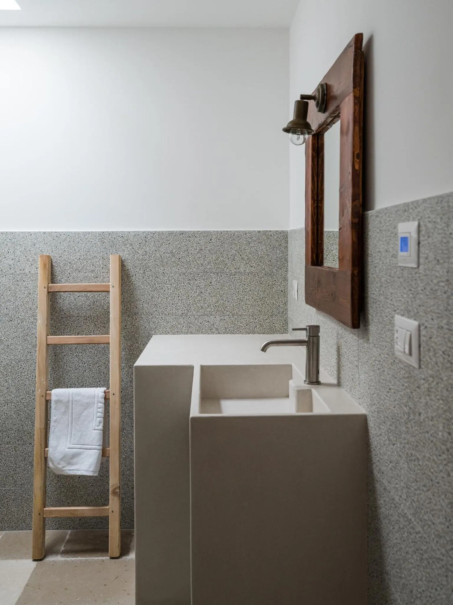 Bathroom, Bed in Tenuta Marinelli