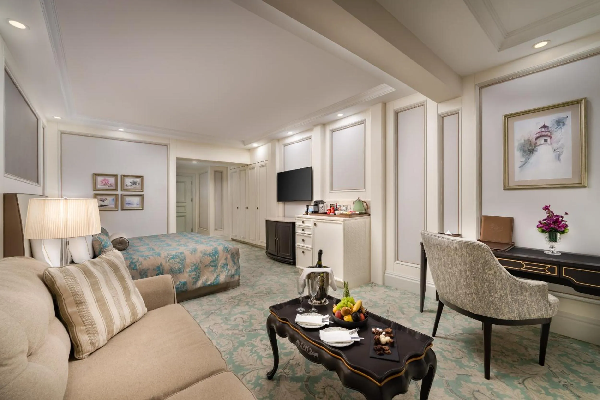 Seating area in Les Ambassadeurs Hotel Casino&Marina