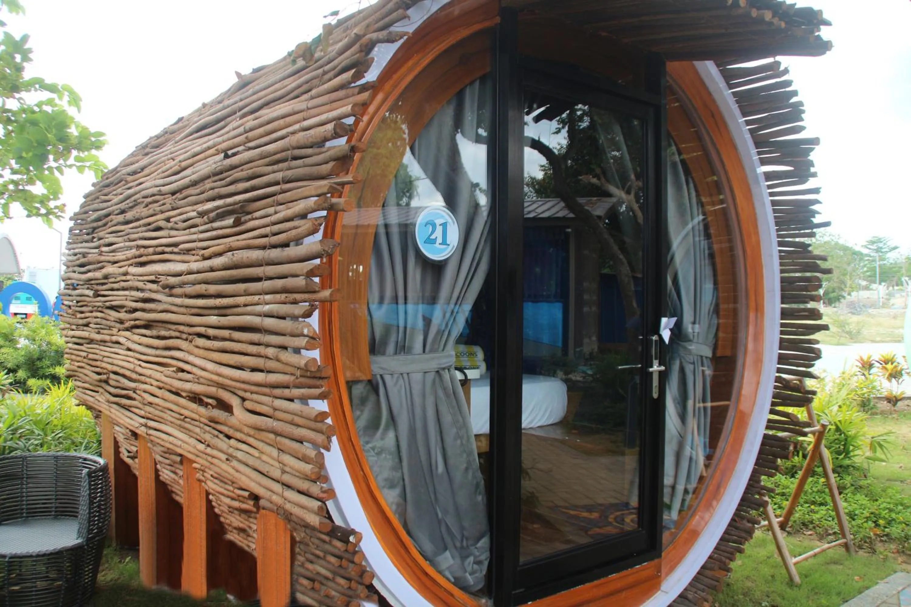 Day in Cocoons Casobe