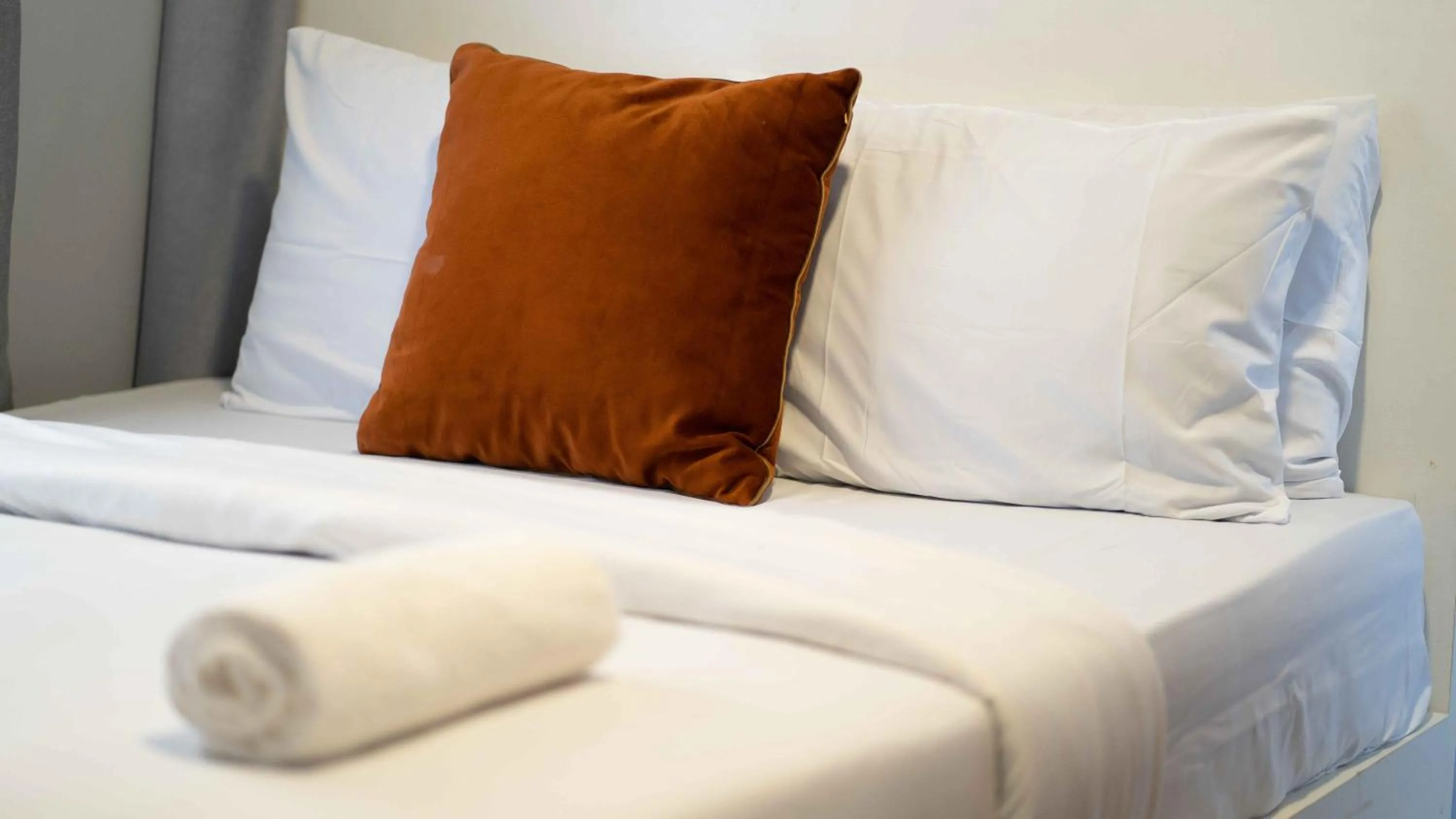 Bed in Lekki FootPrint, Lekki Phase1