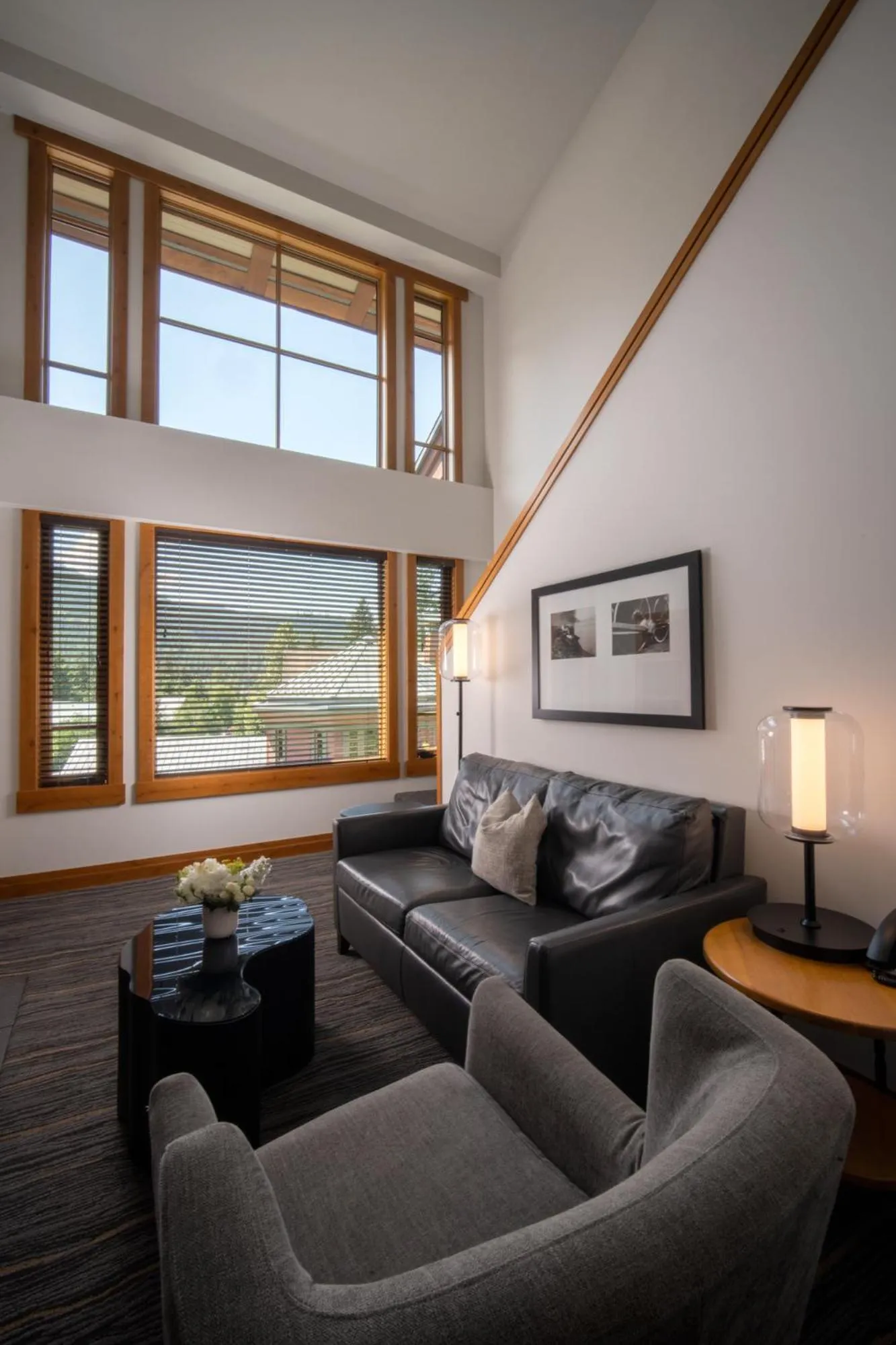 Living room in Nita Lake Lodge