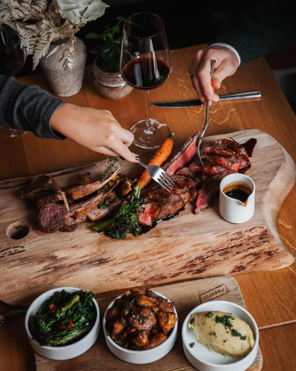 Restaurant/places to eat in Nita Lake Lodge