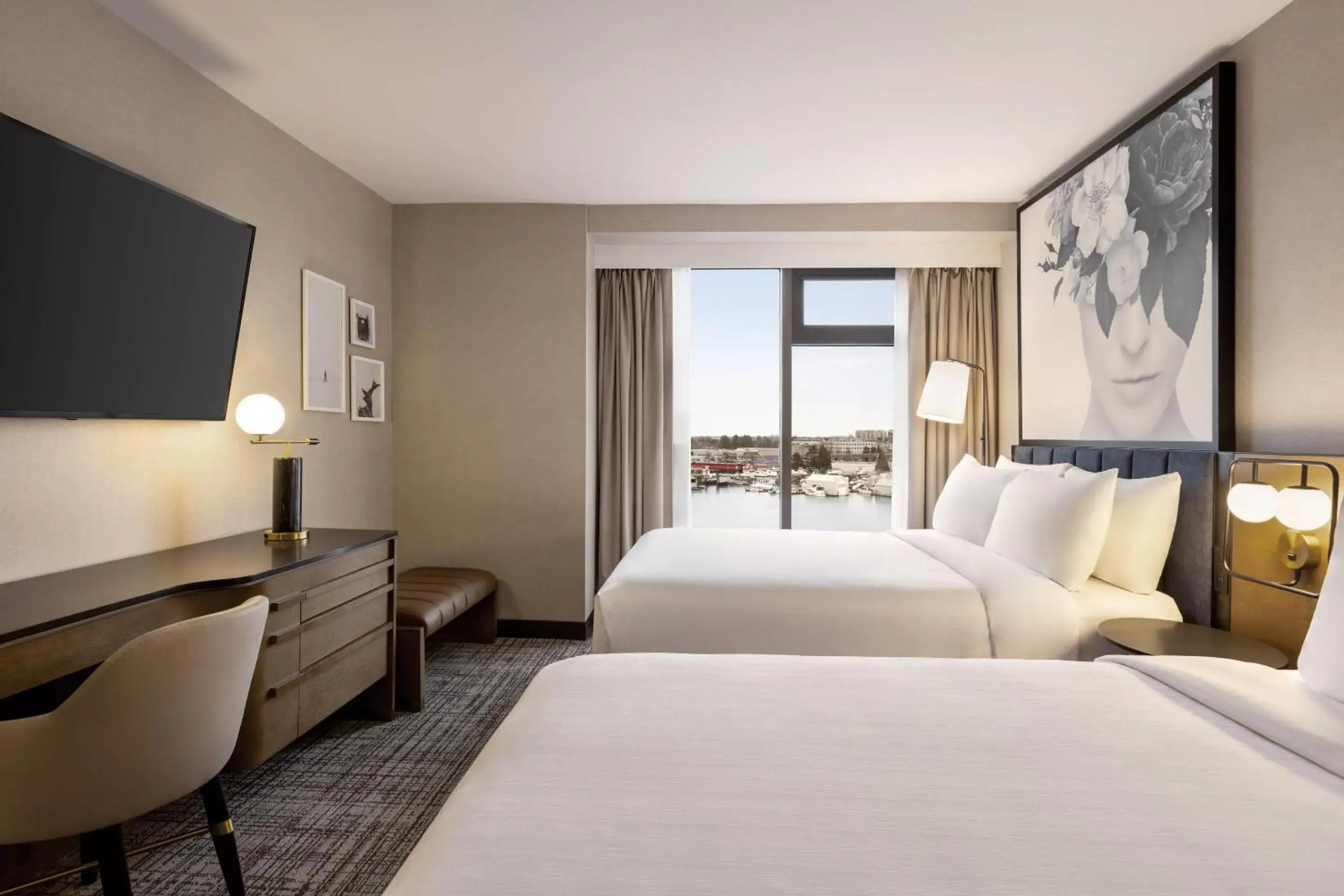 Bedroom in Radisson Blu Vancouver Airport Hotel & Marina Bedroom in Radisson Blu Vancouver Airport Hotel & Marina