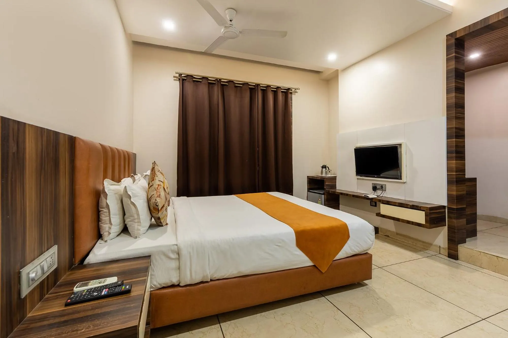 Communal lounge/ TV room in Hotel The Bentree