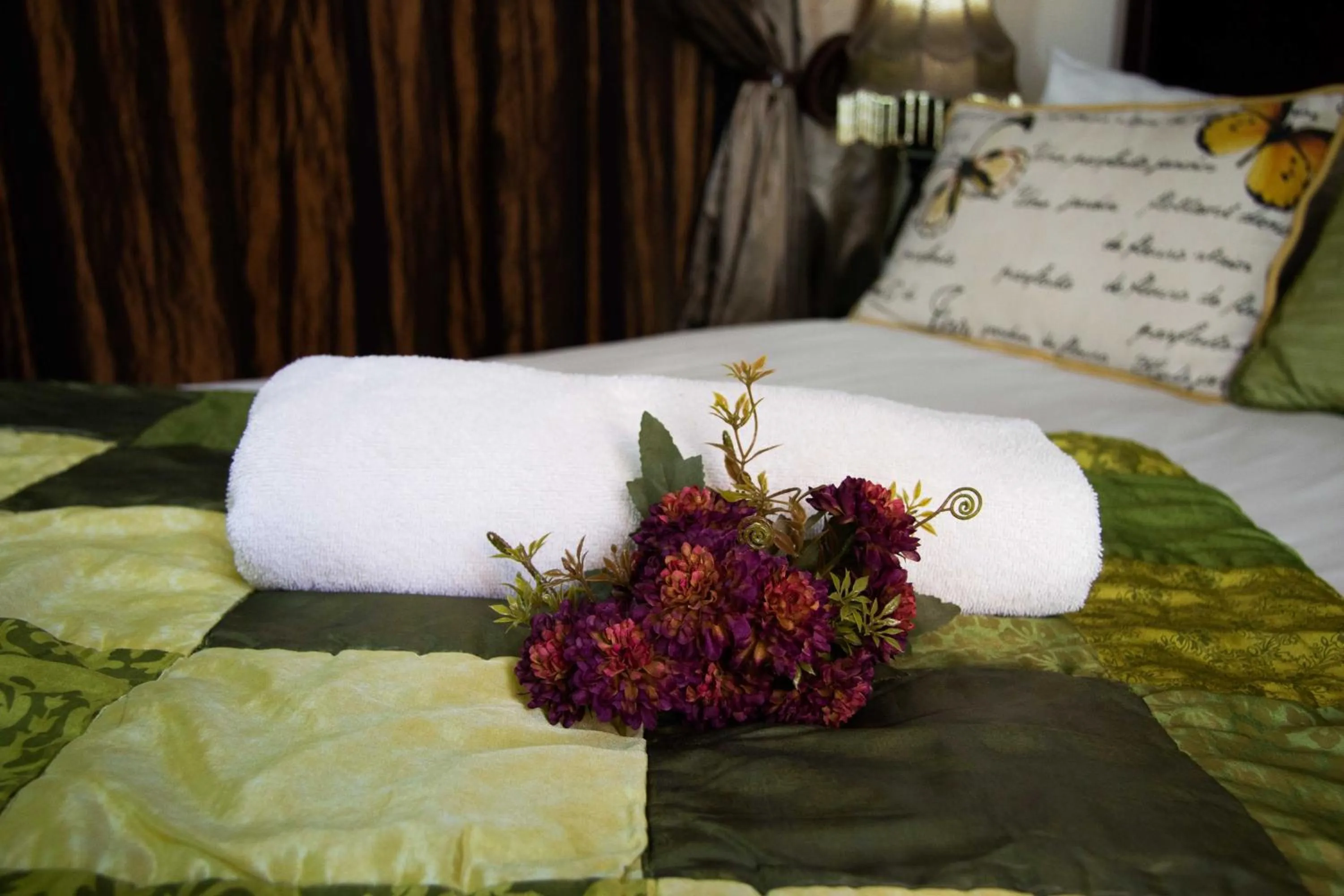 Decorative detail, Bed in Zoete Rust Boutique Hotel