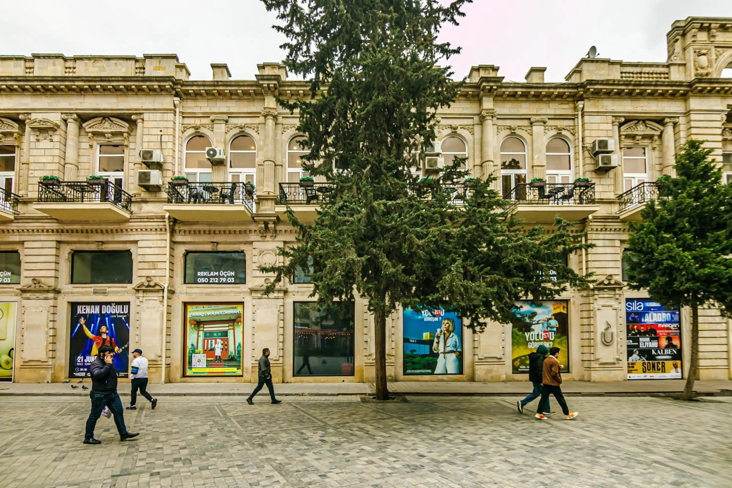 Property building in GREEN PARK iNN