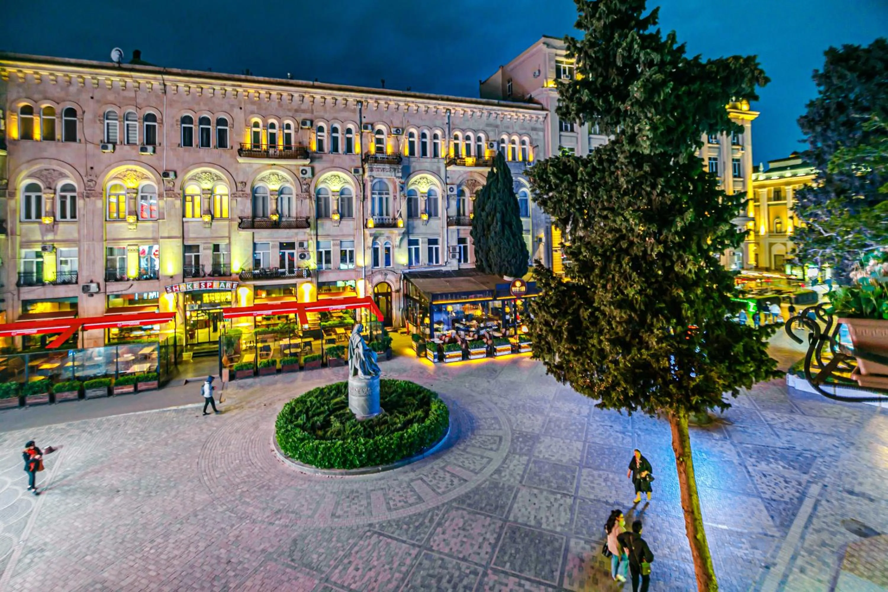 City view in GREEN PARK iNN