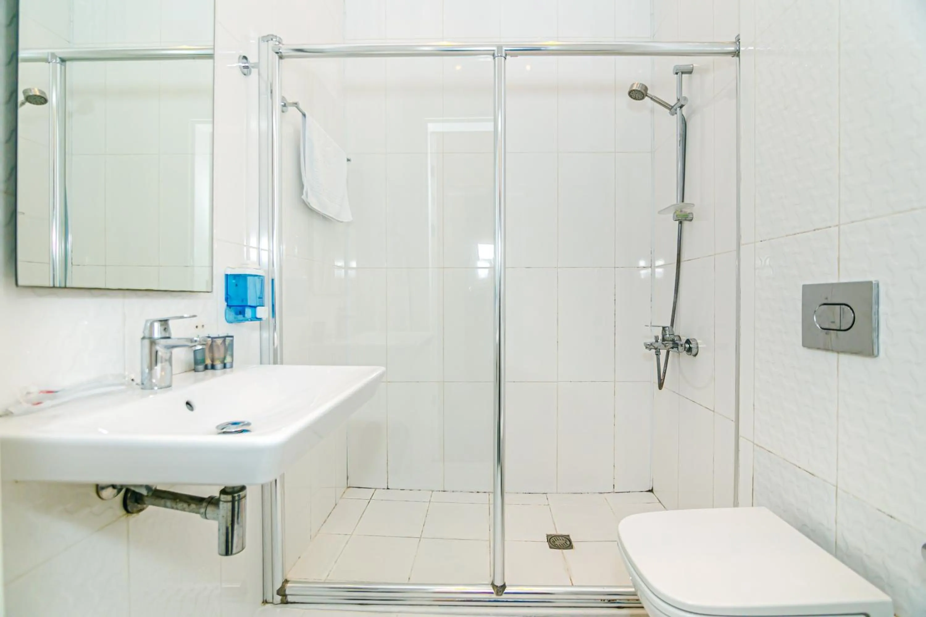 Bathroom in GREEN PARK iNN