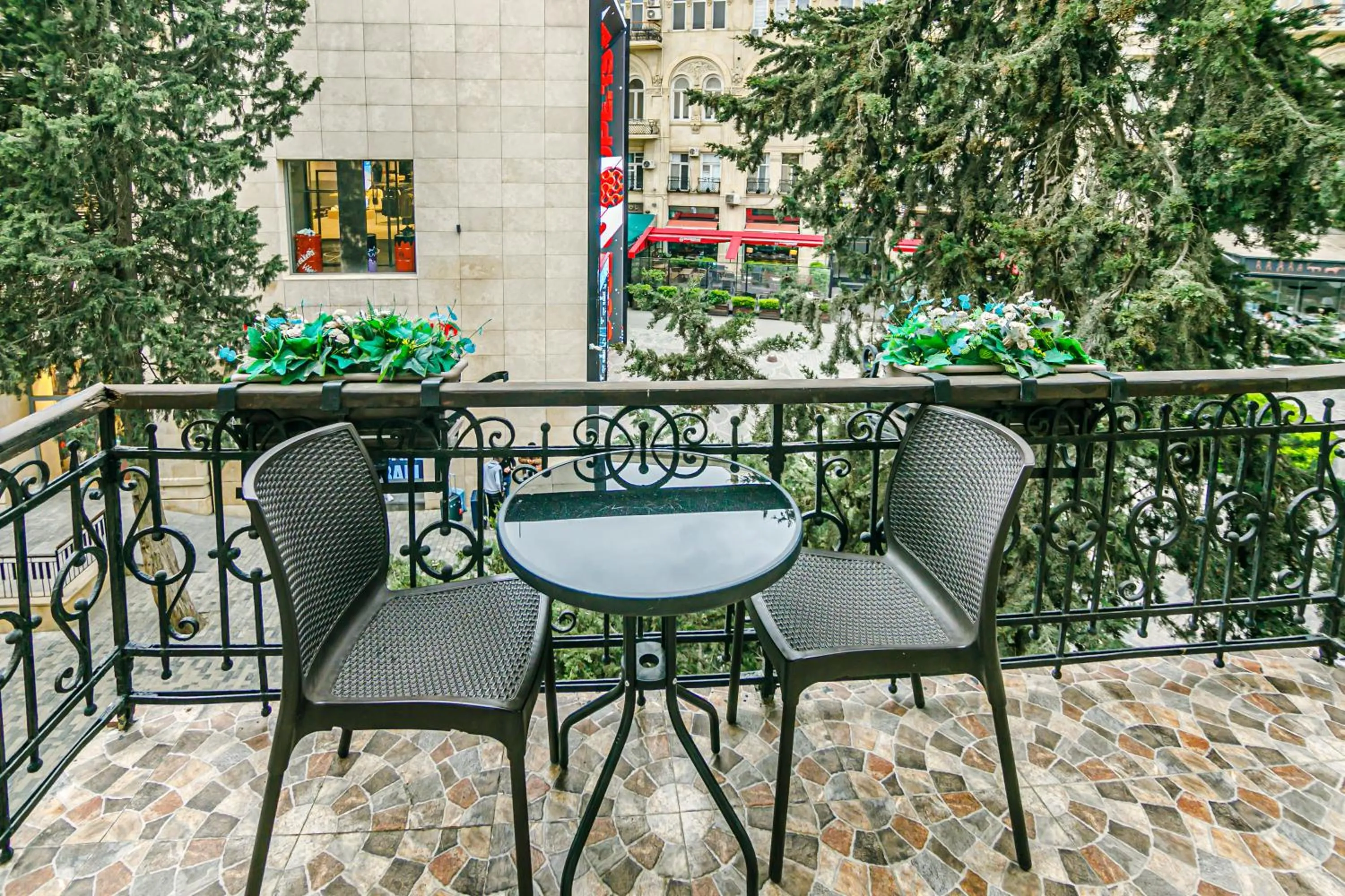 Balcony/Terrace in GREEN PARK iNN