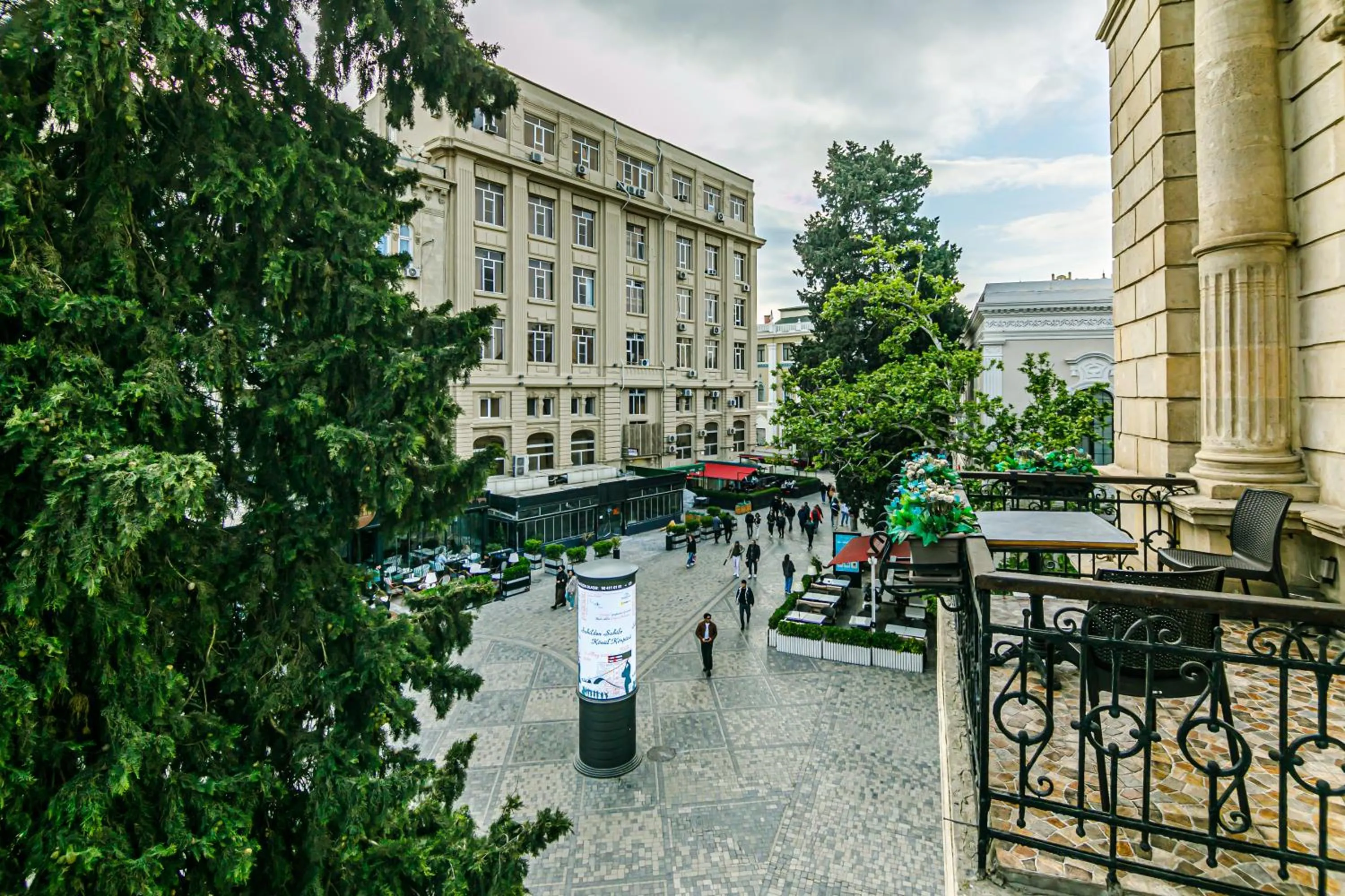 Day in GREEN PARK iNN