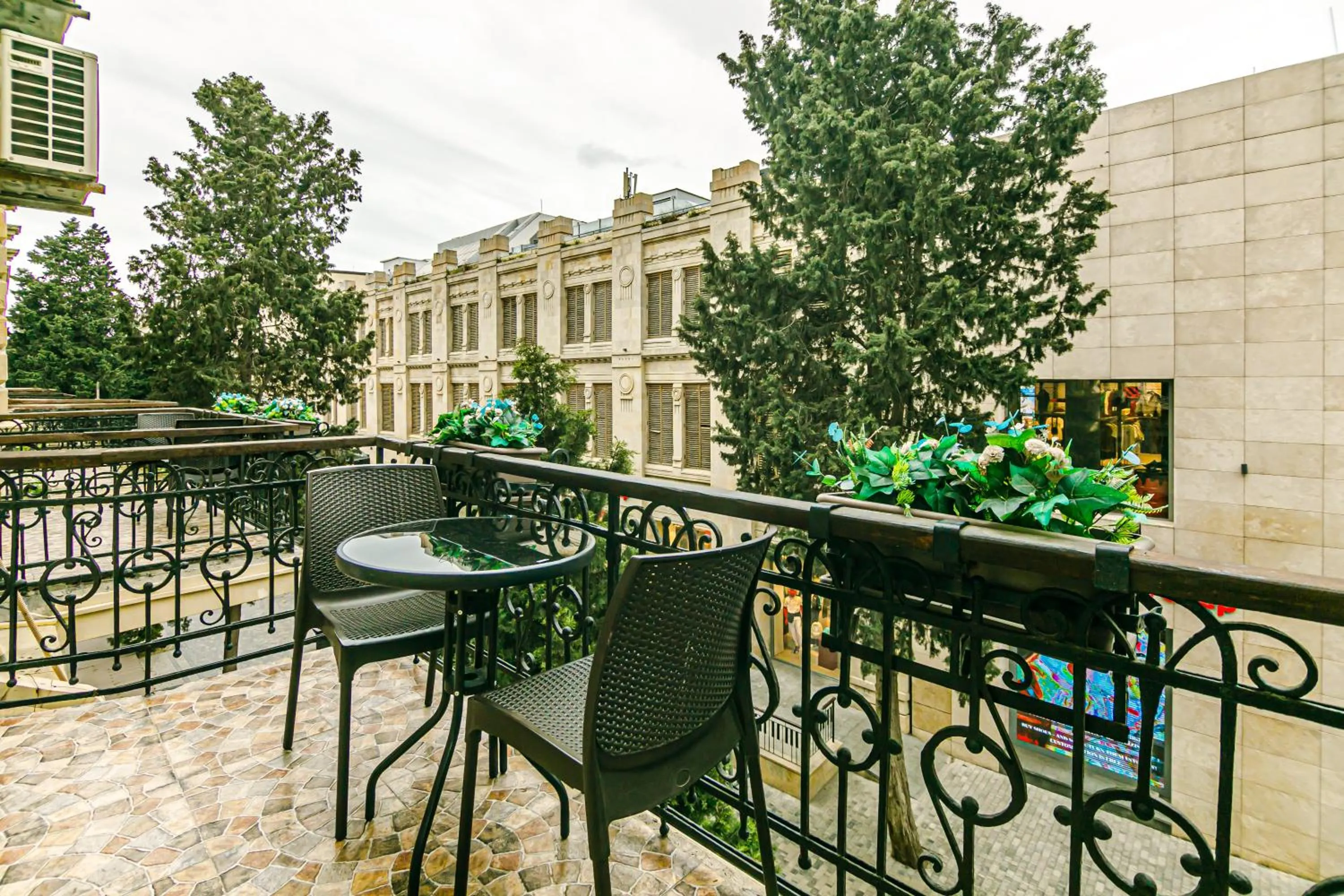 Balcony/Terrace in GREEN PARK iNN