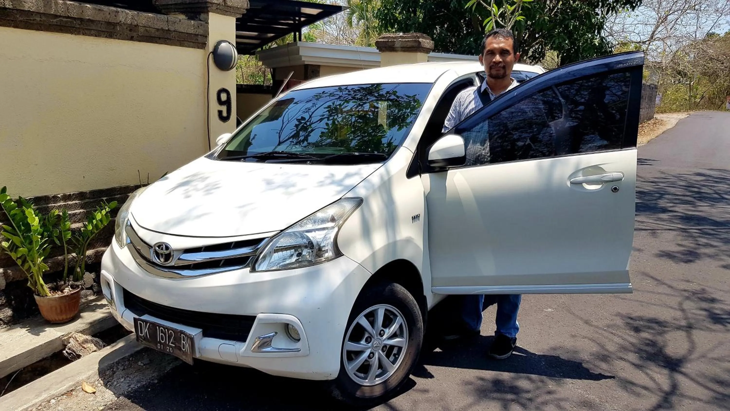 shuttle in Pulau Villa Canggu