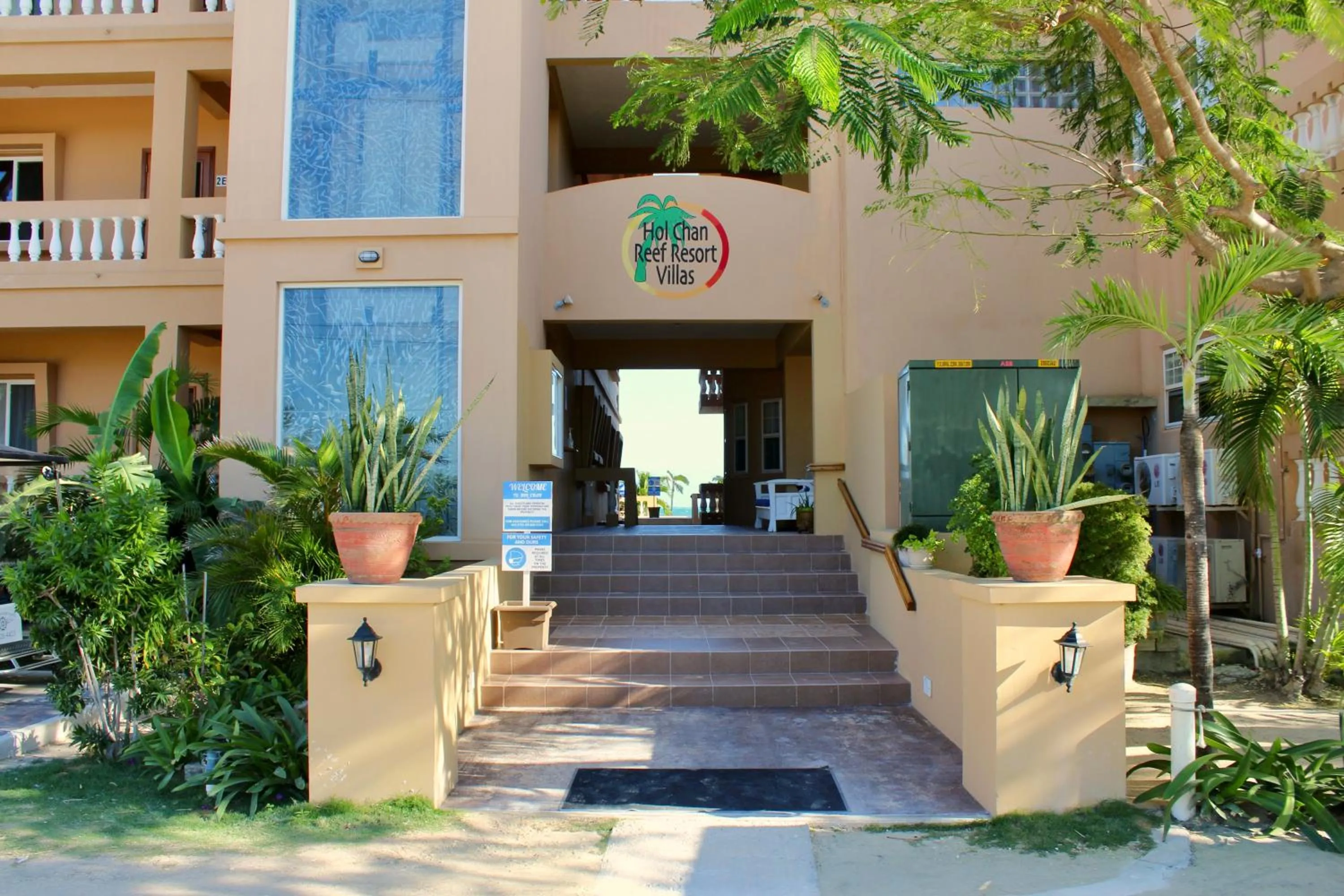 Property building in Hol Chan Reef Resort & Villas