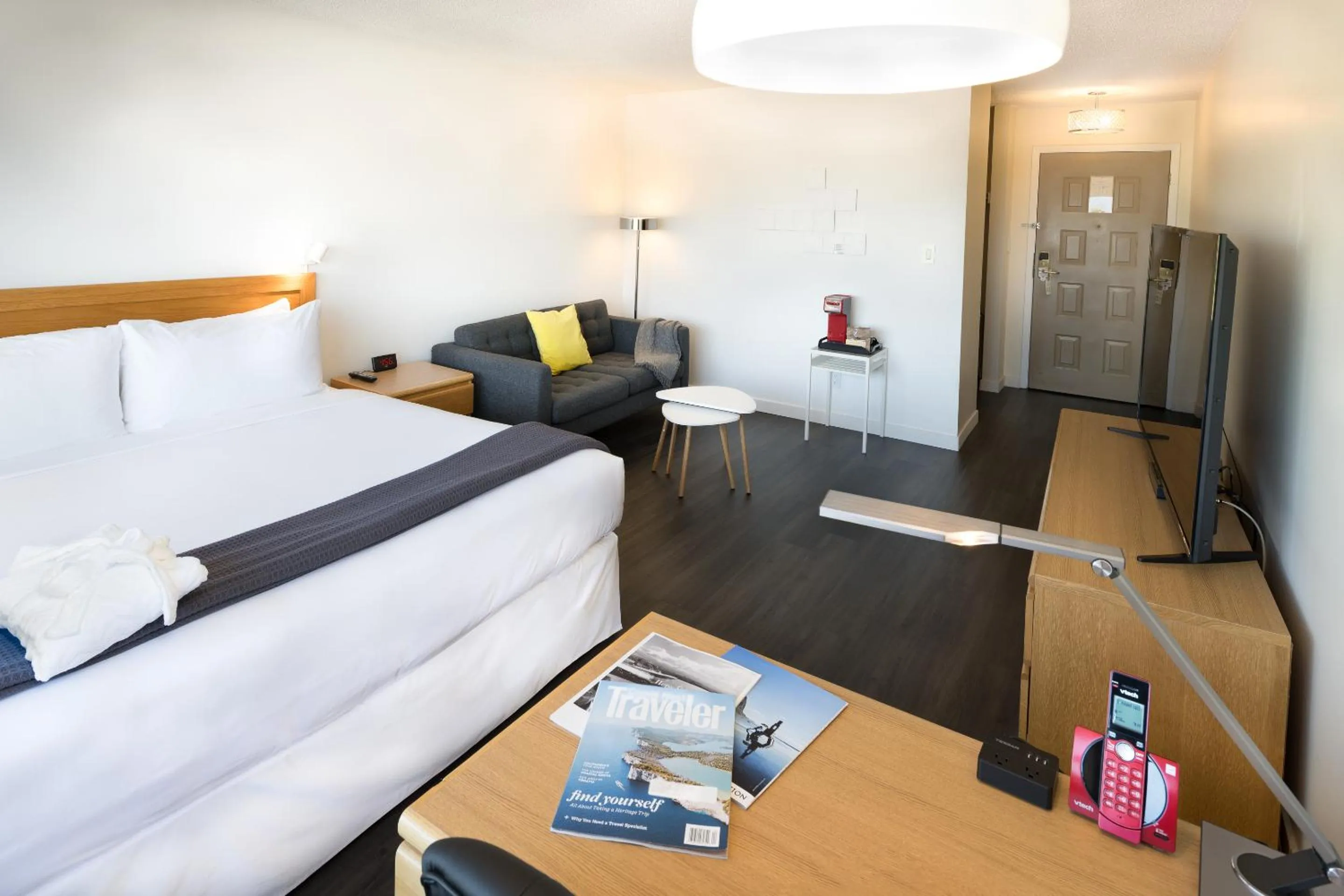 Bed in Cassandra Hotel